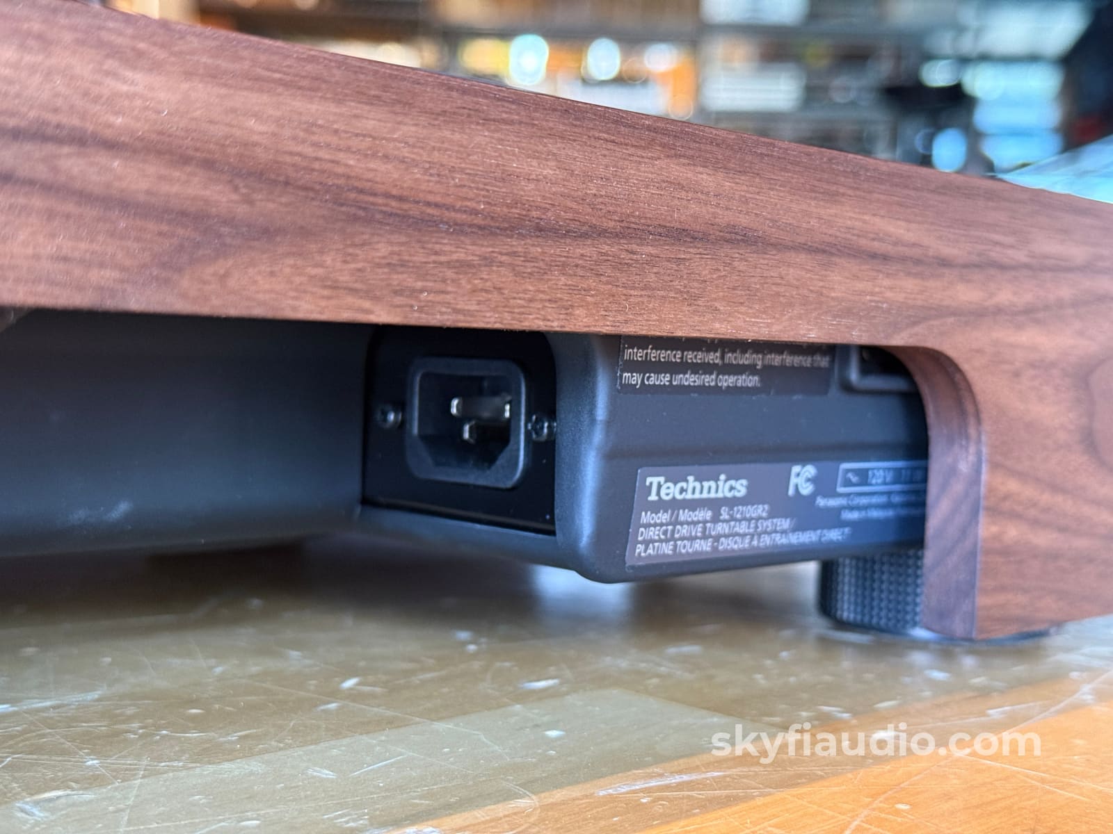 SkyFi Wood Plinth for Technics SL-1200G and Other Models Accessory