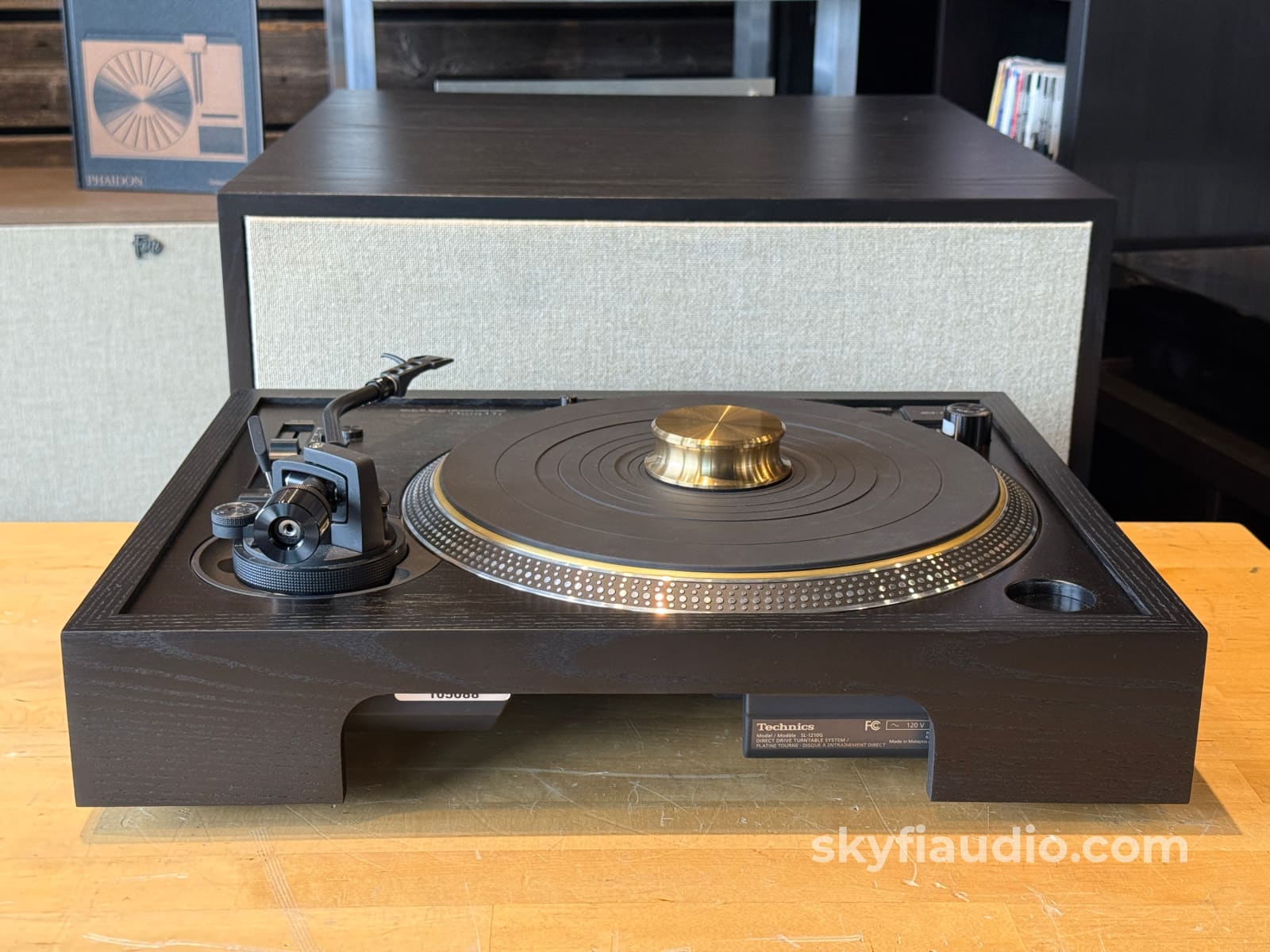 SkyFi Wood Plinth for Technics SL-1200G and Other Models Accessory