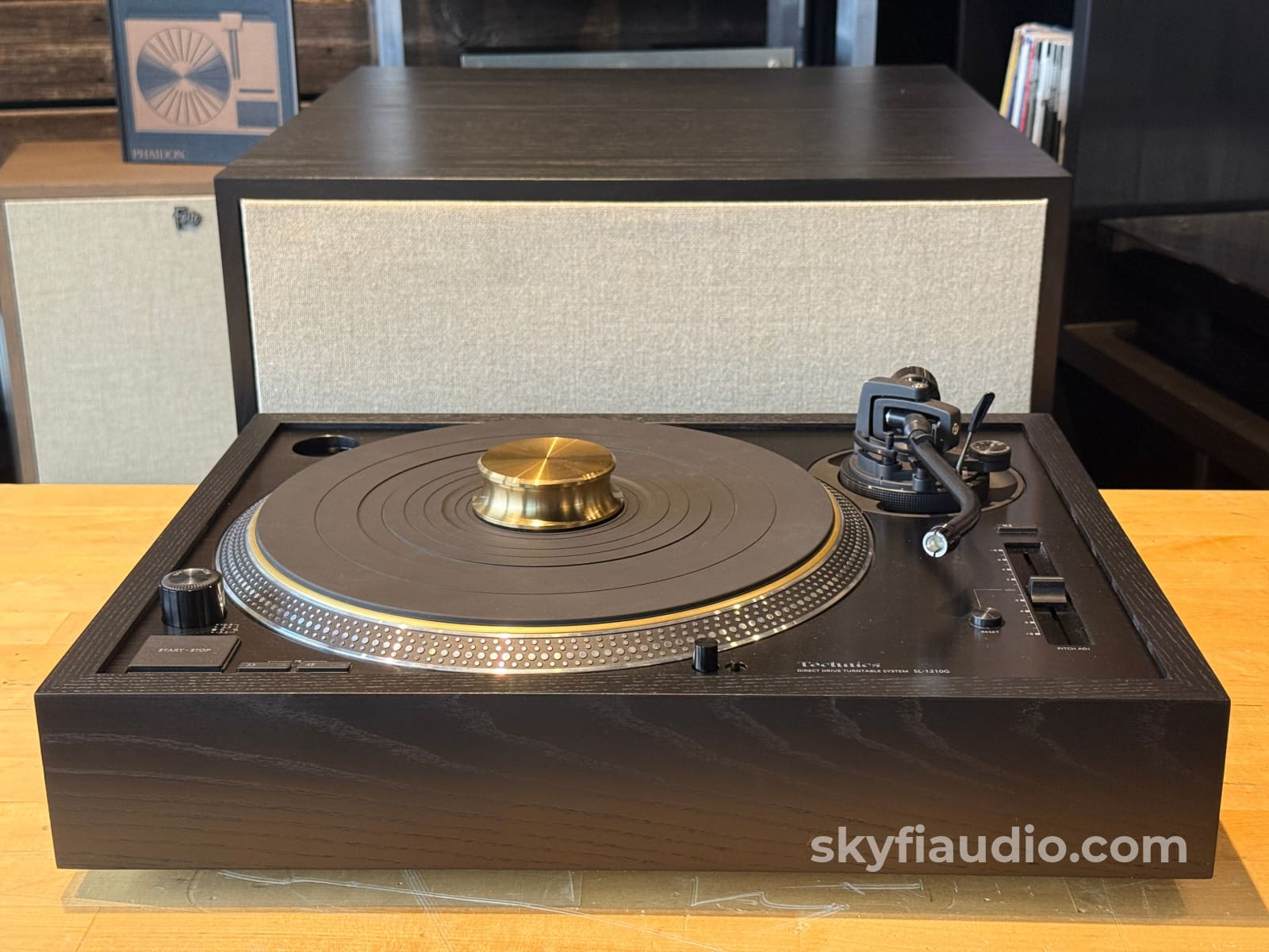 SkyFi Wood Plinth for Technics SL-1200G and Other Models Accessory