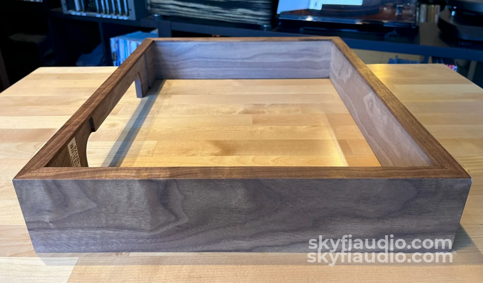 SkyFi Wood Plinth For Technics Turntables Walnut - Pre-Loved - Accessory