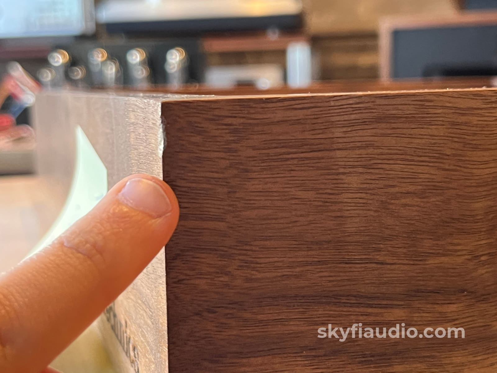 SkyFi Wood Plinth For Technics Turntables Walnut - Pre-Loved - Accessory