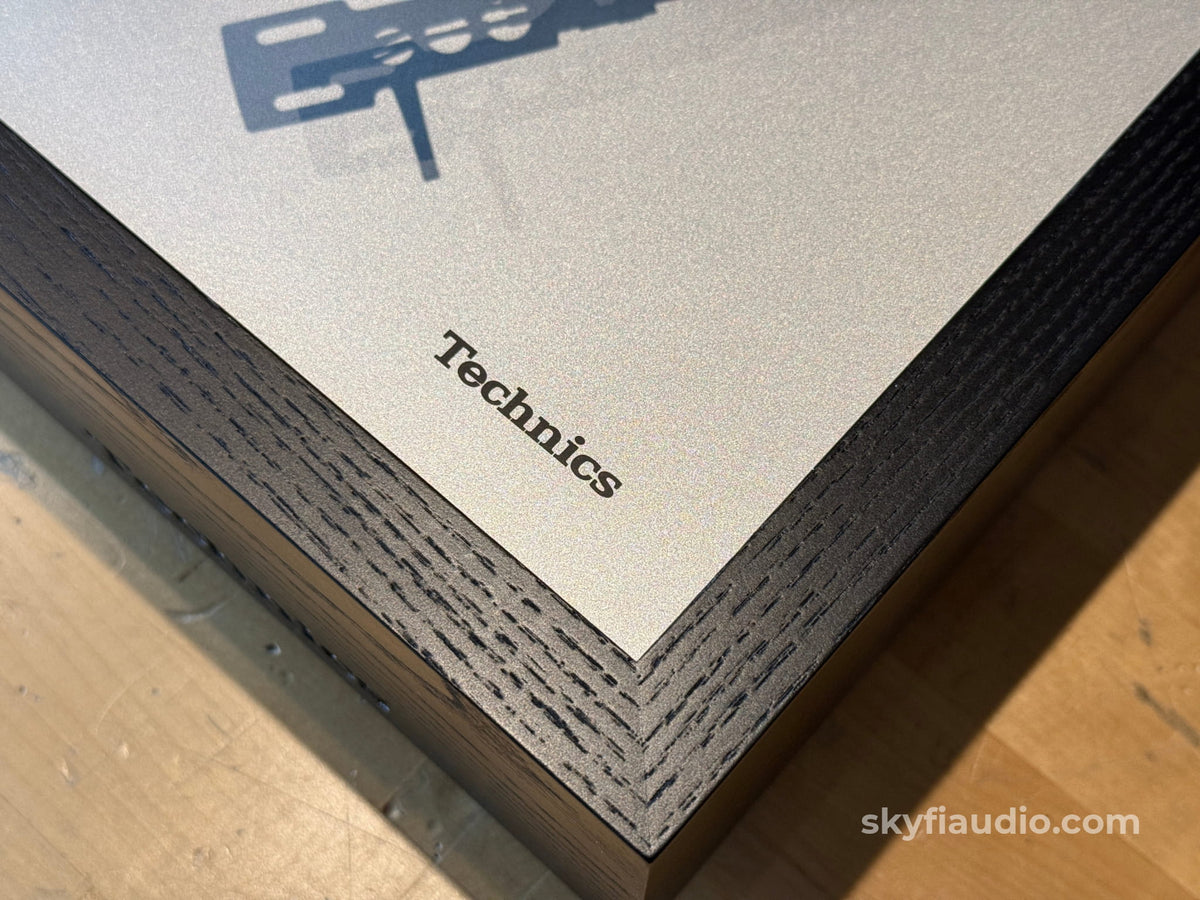 SkyFi Wood Plinth for Technics SL-1200G and Other Models Accessory