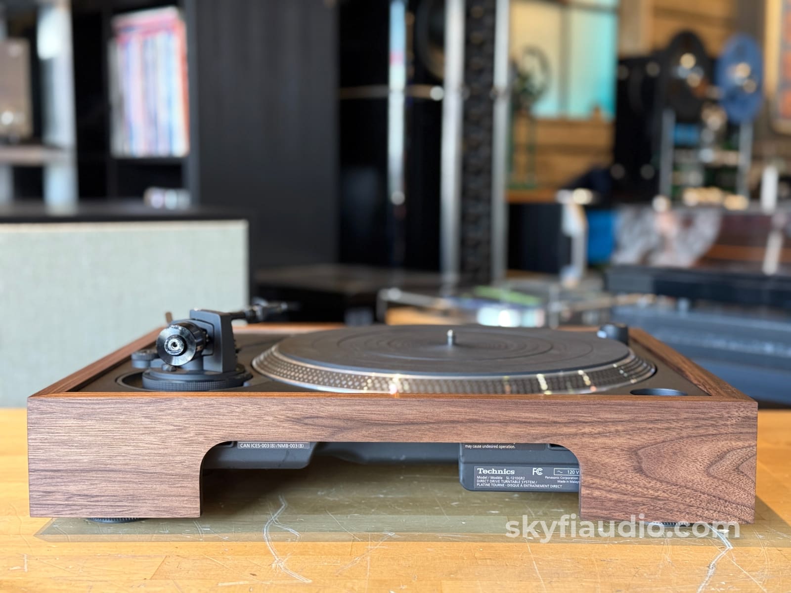 SkyFi Wood Plinth for Technics SL-1200G and Other Models Accessory