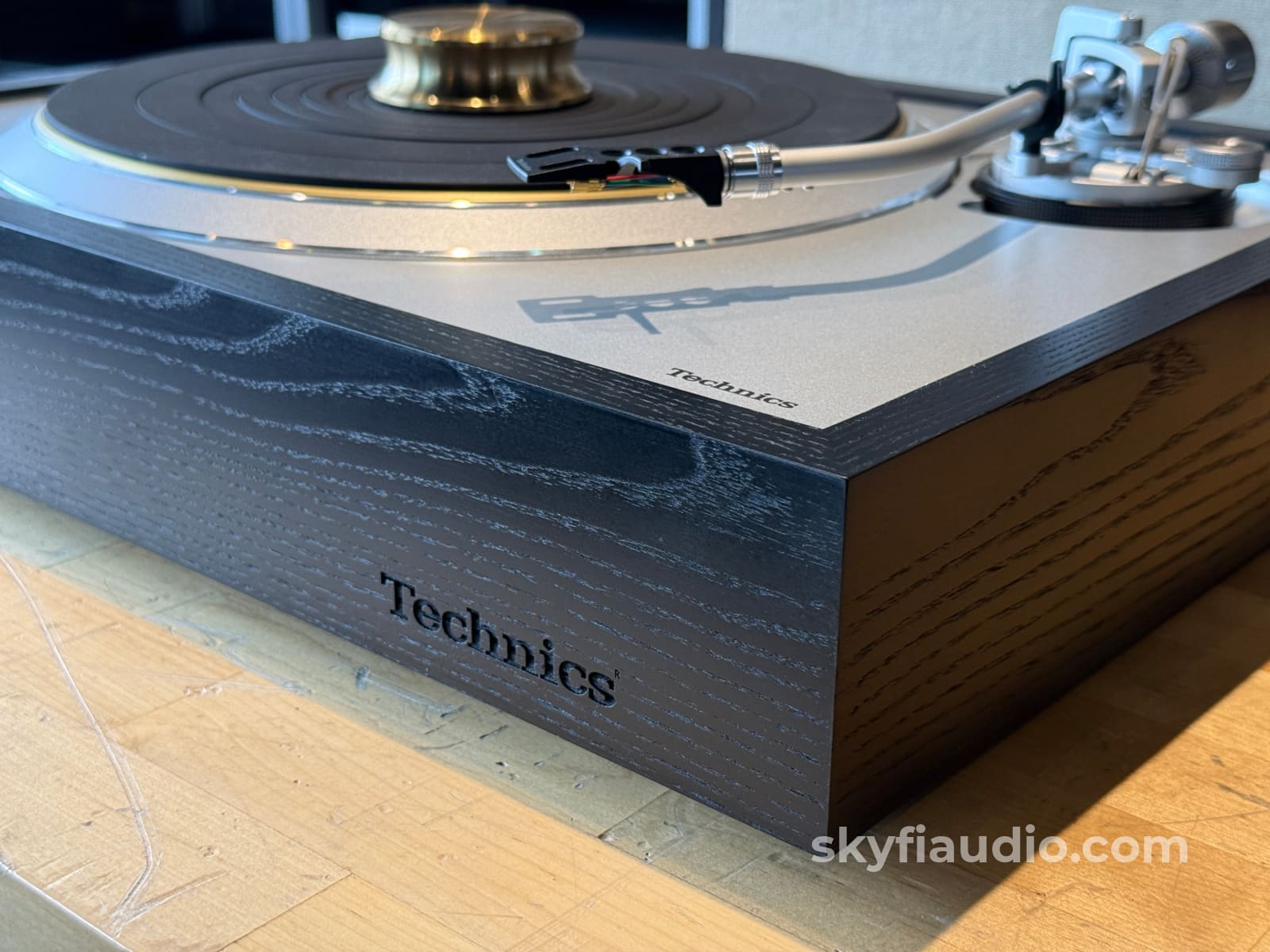 SkyFi Wood Plinth for Technics SL-1200G and Other Models Accessory