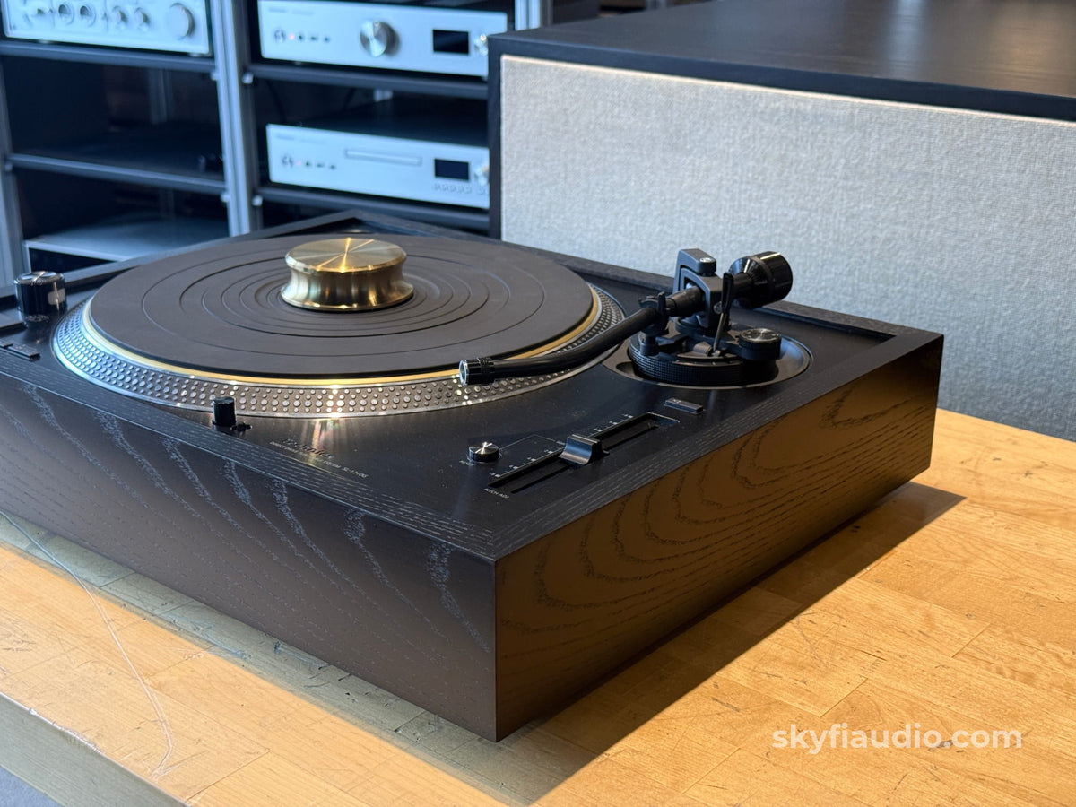 SkyFi Wood Plinth for Technics SL-1200G and Other Models WITHOUT Technics Logo in Front / Black Ash Accessory