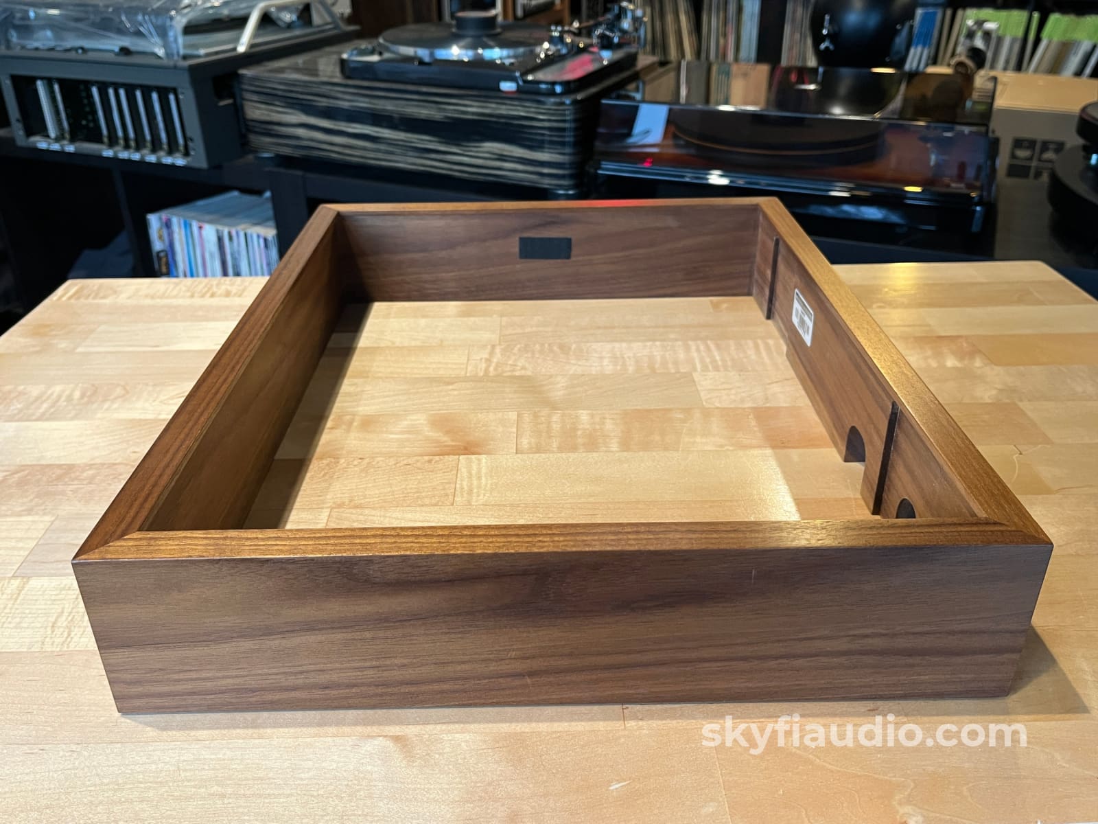 SkyFi Wood Plinth Sleeve for Technics SL-1200G - Discontinued Glossy Walnut Finish - Accessory