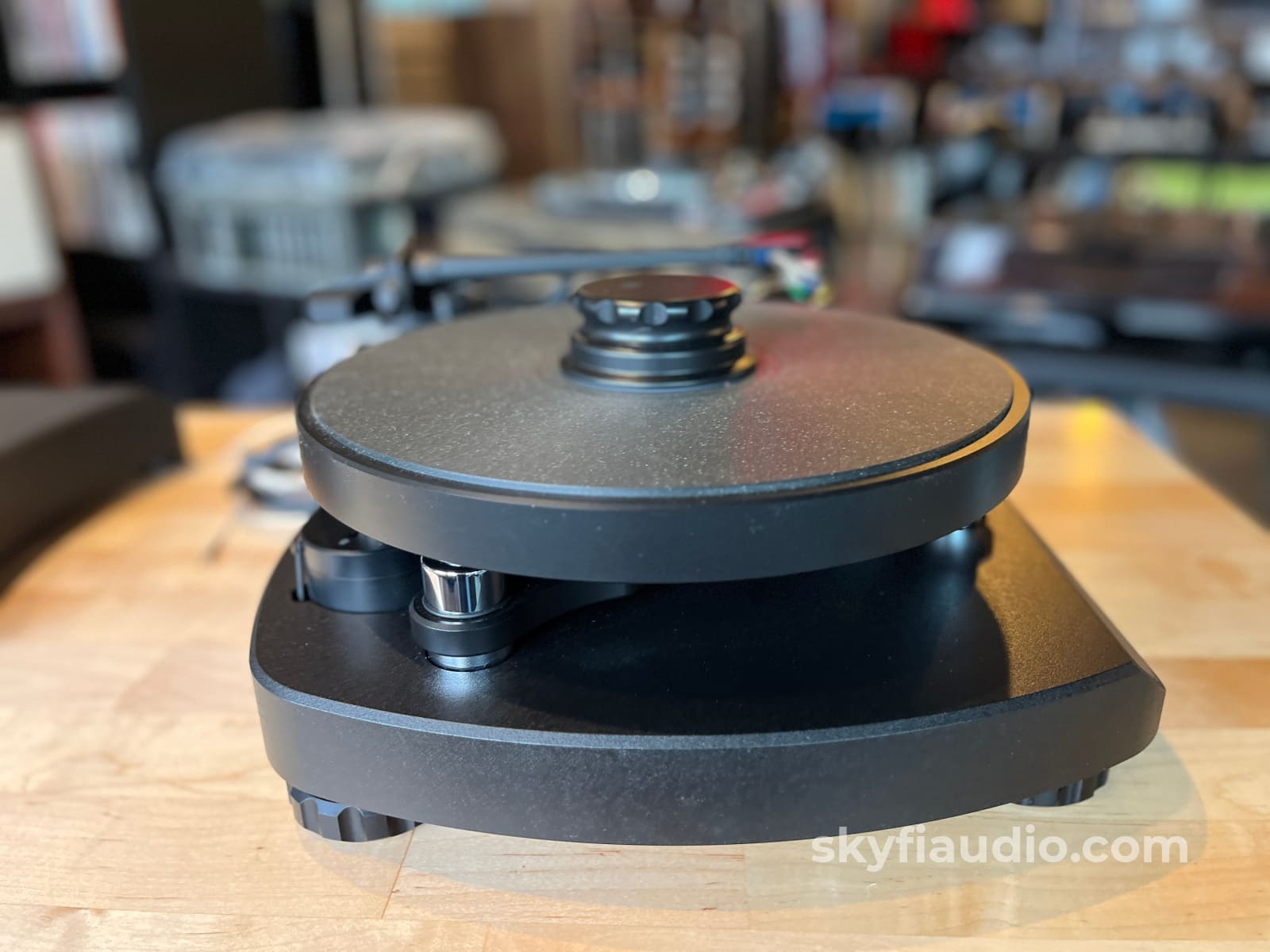 SME Model 12A Turntable Paired W/ Lyra Kleos MC Cartridge - Turntable