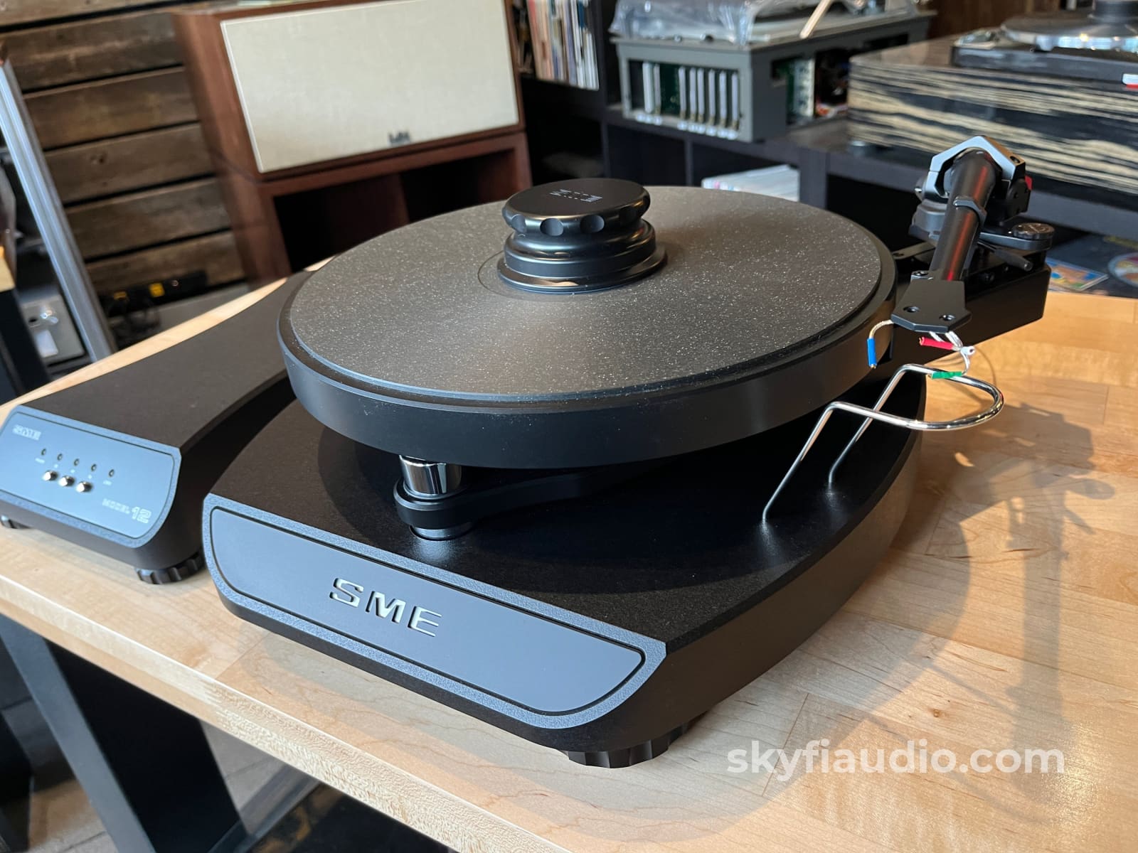 SME Model 12A Turntable Paired W/ Lyra Kleos MC Cartridge - Turntable