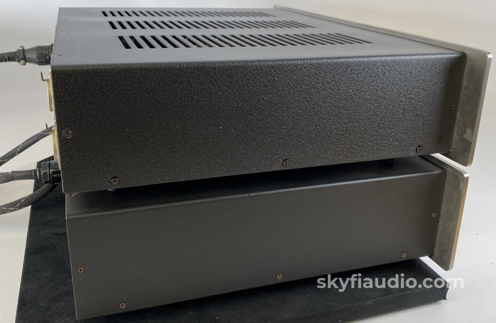 Sonic Frontiers Sfl-2 - All Tube Dual-Chassis Preamp Preamplifier