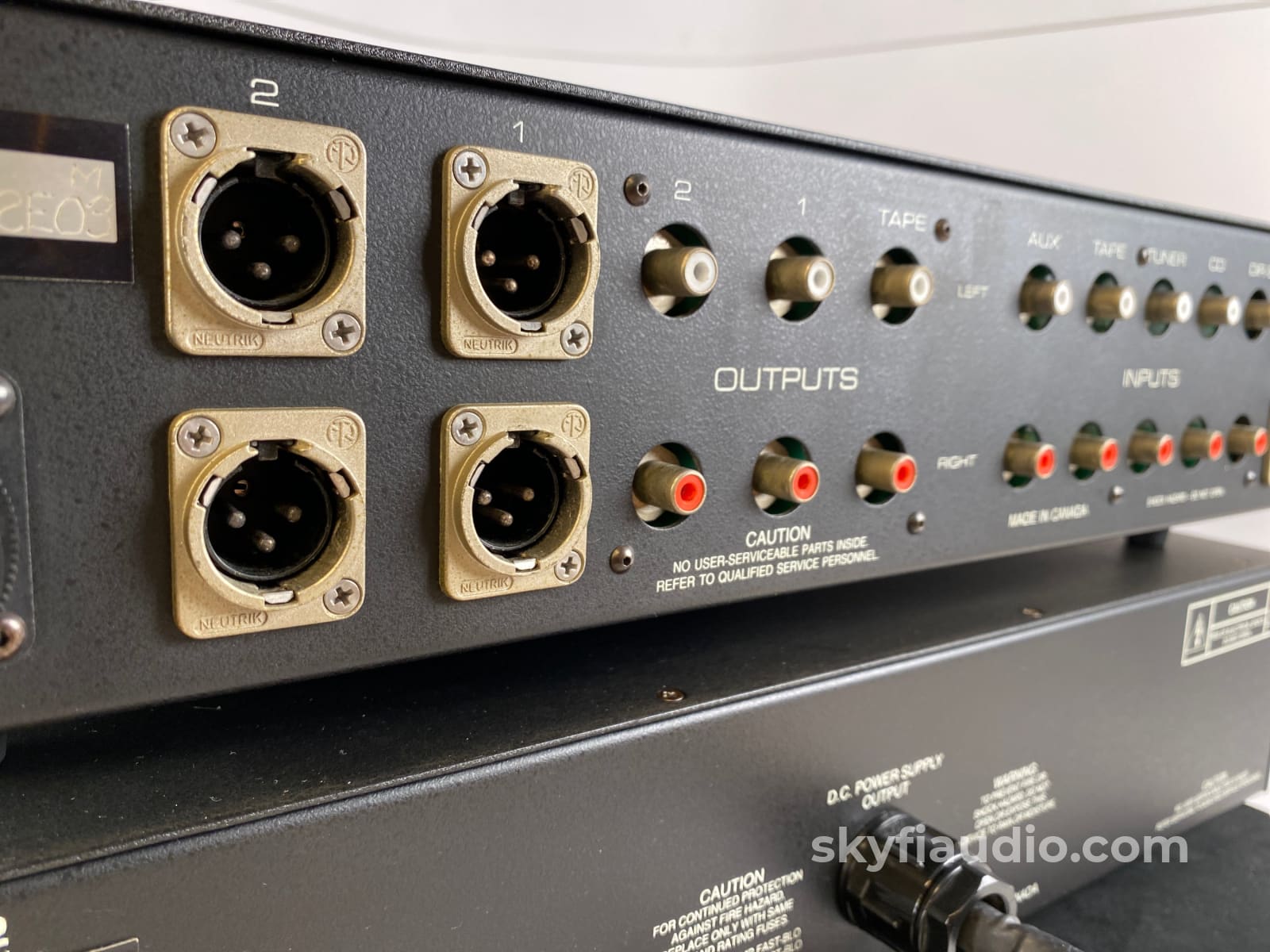Sonic Frontiers Sfl-2 - All Tube Dual-Chassis Preamp Preamplifier