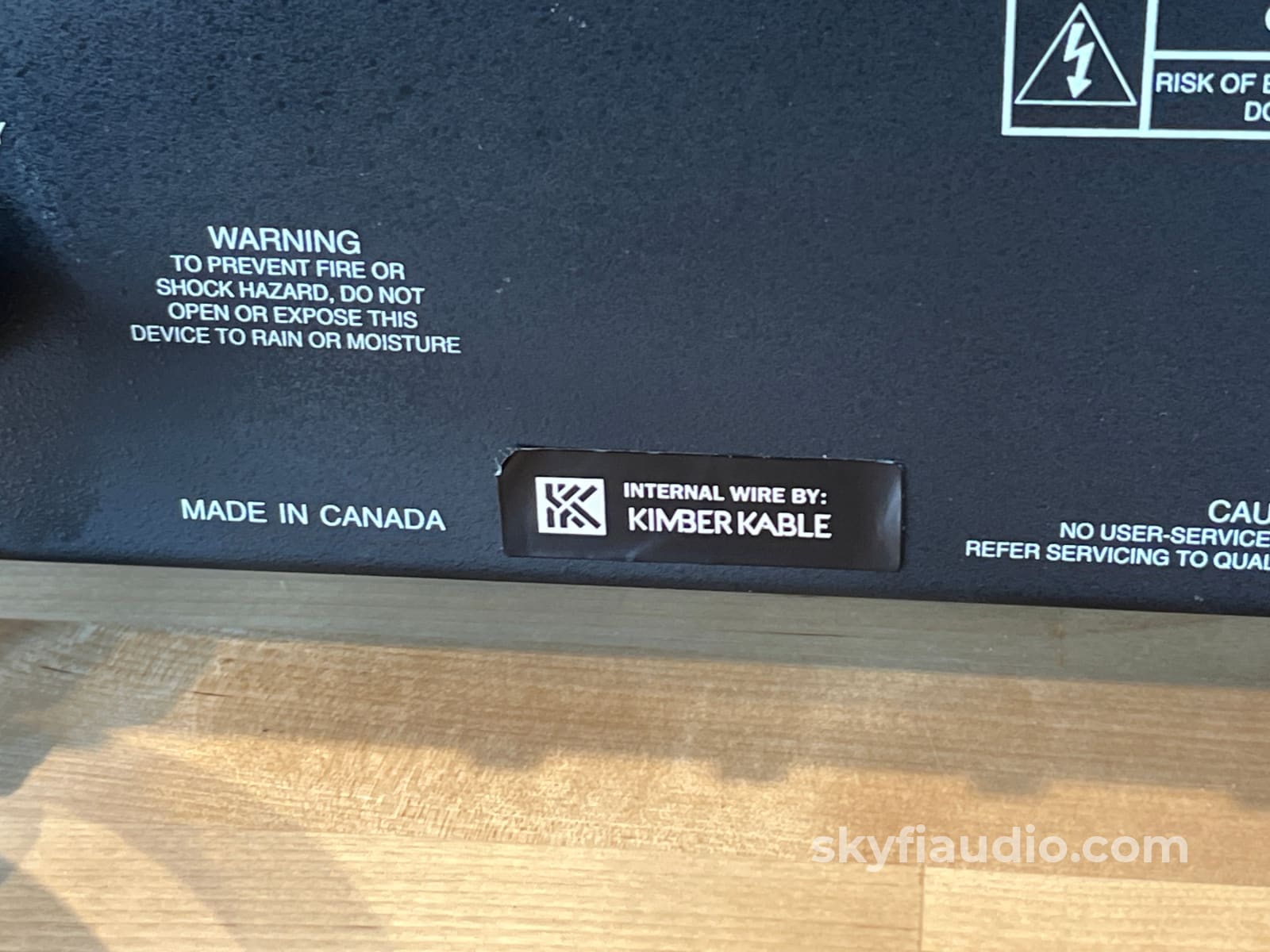 Sonic Frontiers SFL-2 Two Chassis Dual Mono Balanced Preamp - Preamplifier