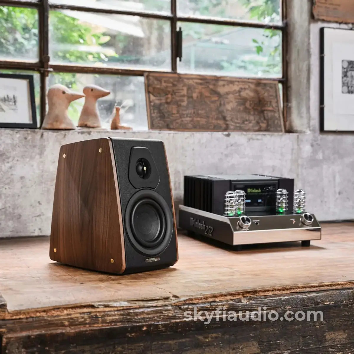 Sonus Faber Concertino G4 Bookshelf Speaker - New Speakers