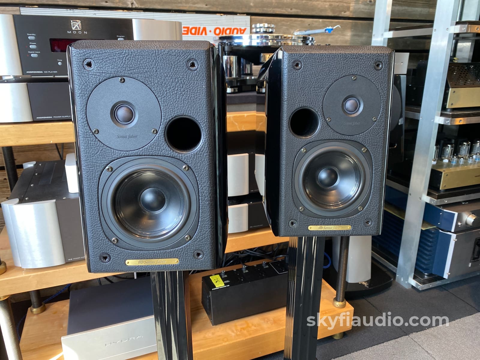 Sonus Faber Concertino Speakers With Matching Stands - Wow
