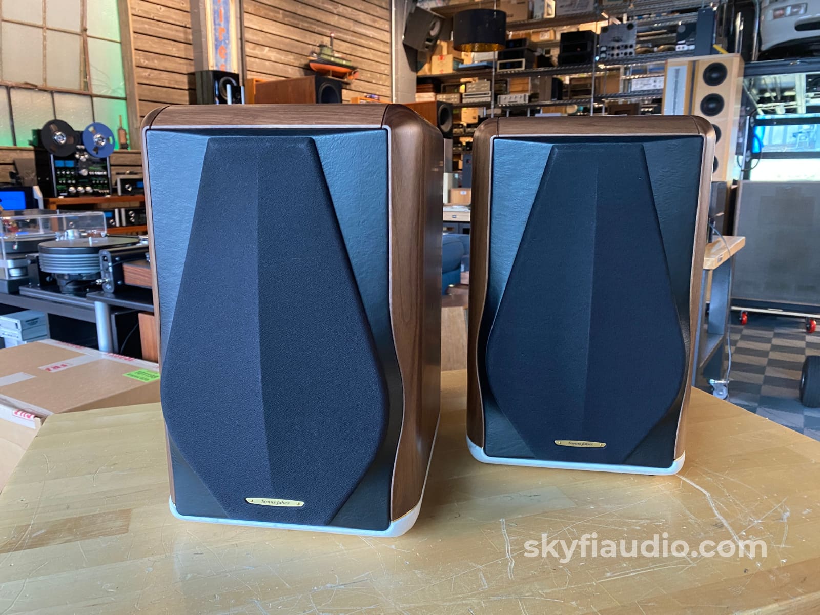 Sonus Faber Electra Amator Iii Walnut Speakers - *New