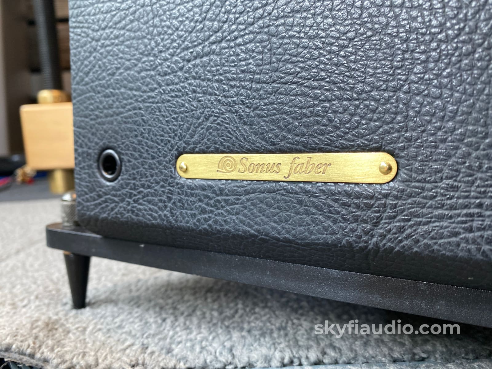 Sonus Faber Grand Piano Domus Speakers - Gorgeous and Made in Italy