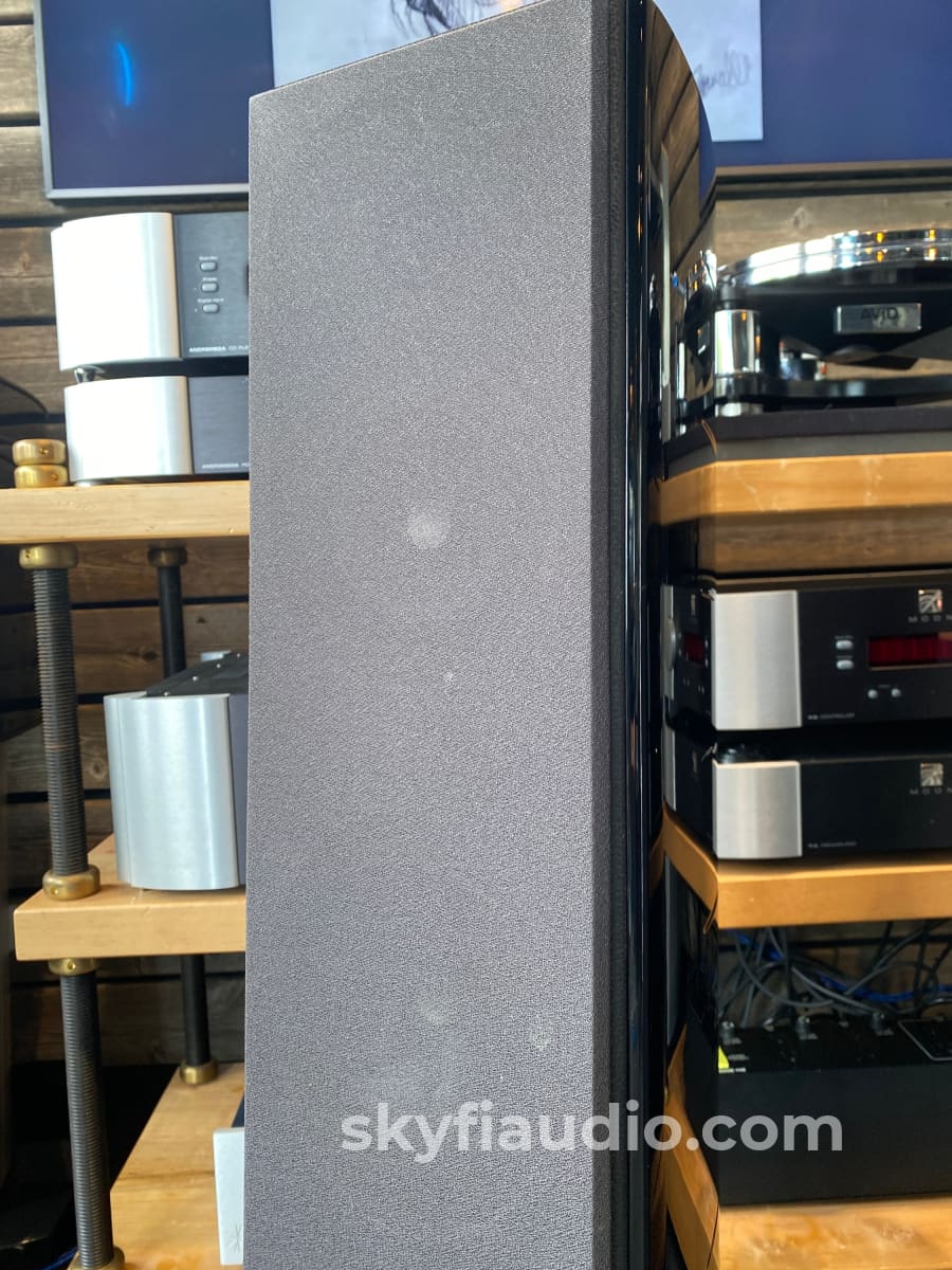 Sonus Faber Grand Piano Domus Speakers - Gorgeous and Made in Italy