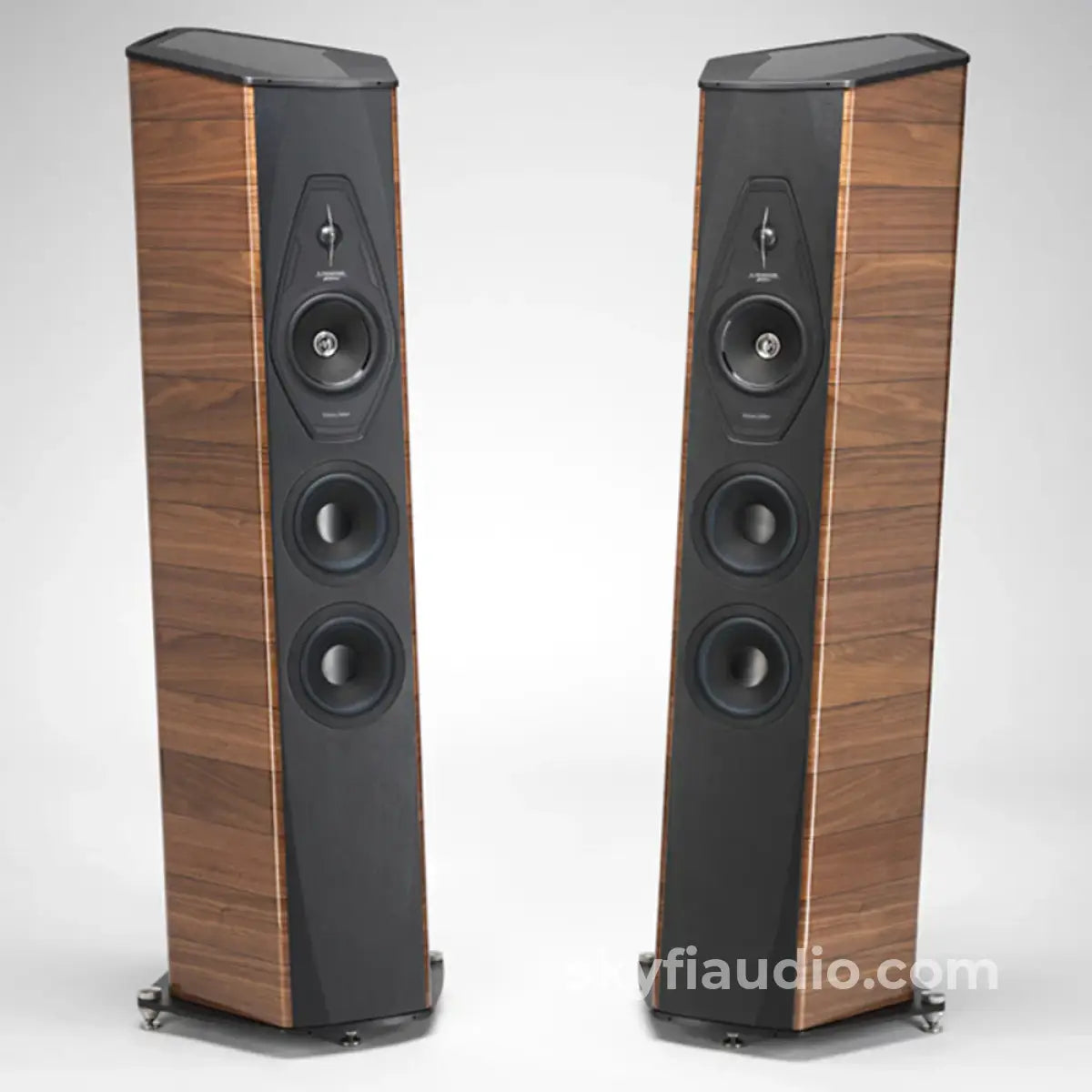 Sonus Faber Il Cremonese Floorstanding Speaker Walnut Speakers