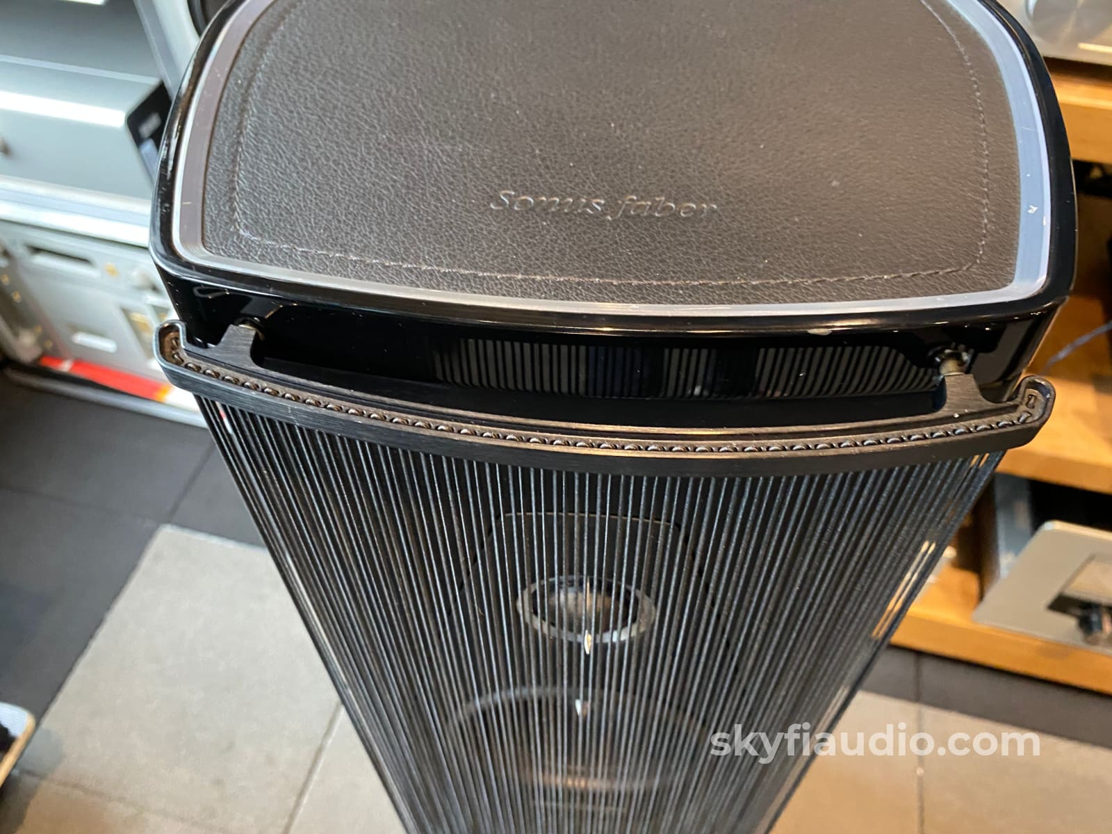 Sonus Faber Olympica Iii Speakers In Gloss Black And Leather