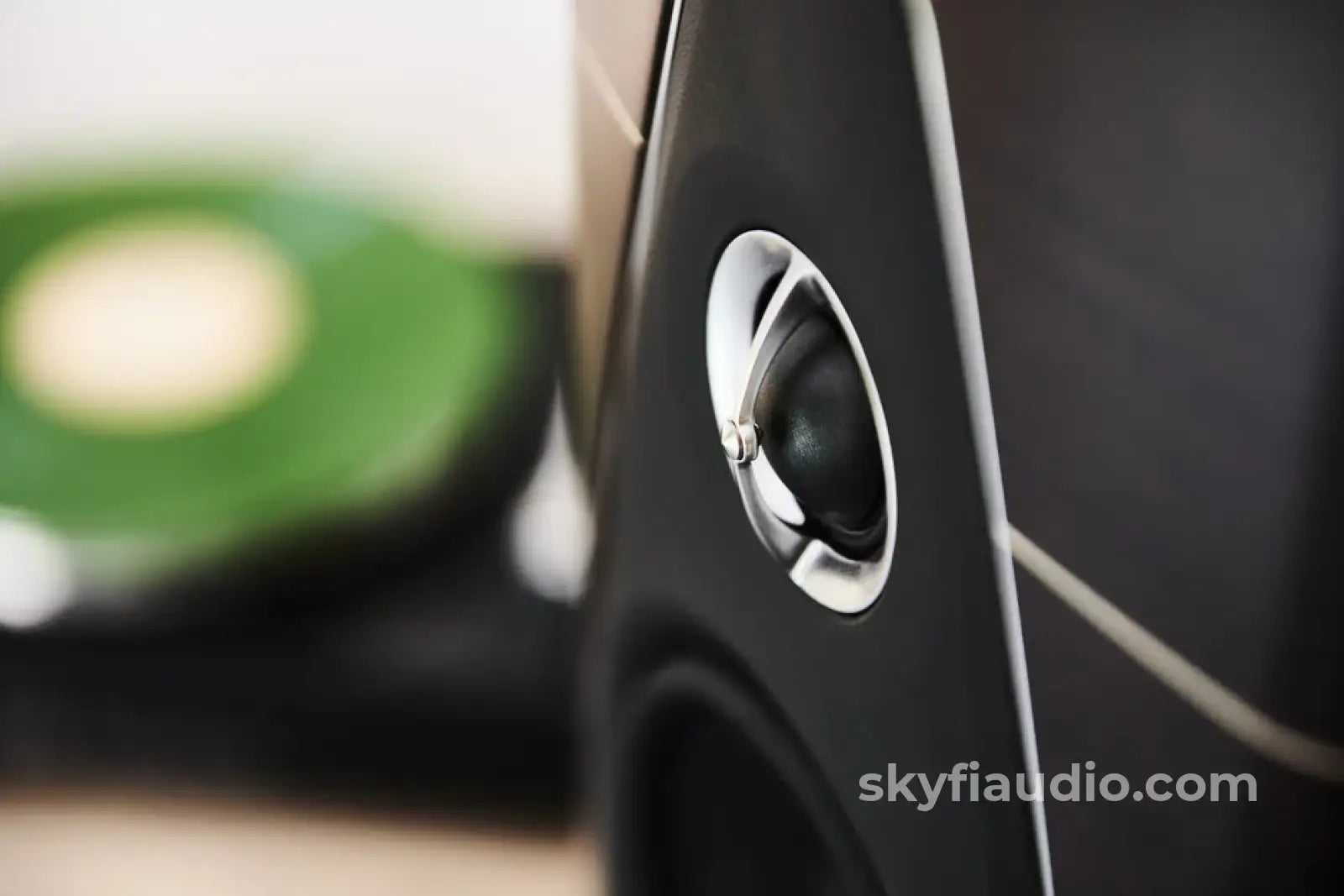 Sonus Faber Olympica Nova I Bookshelf Speaker Speakers