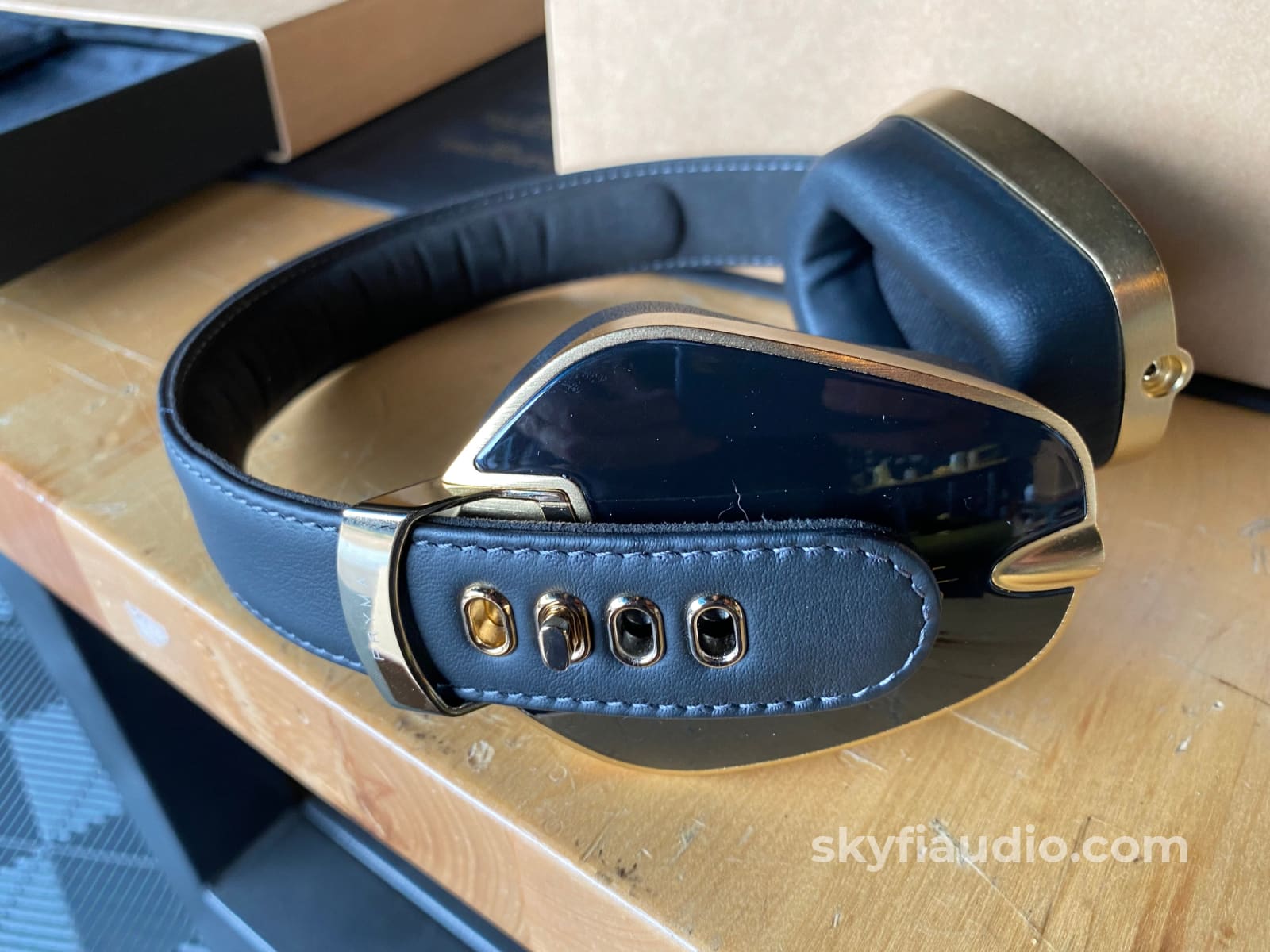 Sonus Faber Pryma Headphones - NOS (New Old Stock)