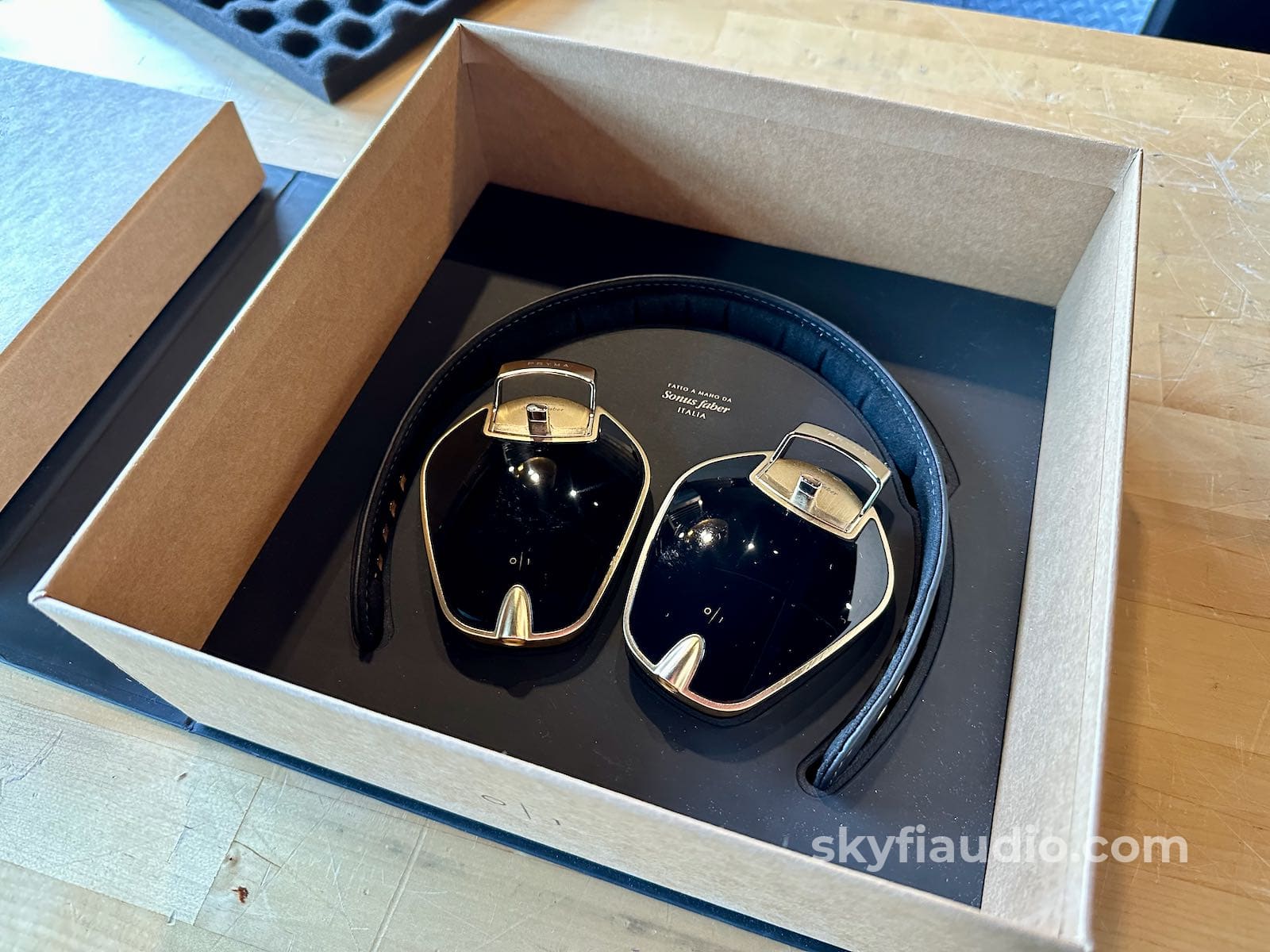 Sonus Faber Pryma Headphones W/Rare Extra Headband Nos (New Old Stock) Accessory