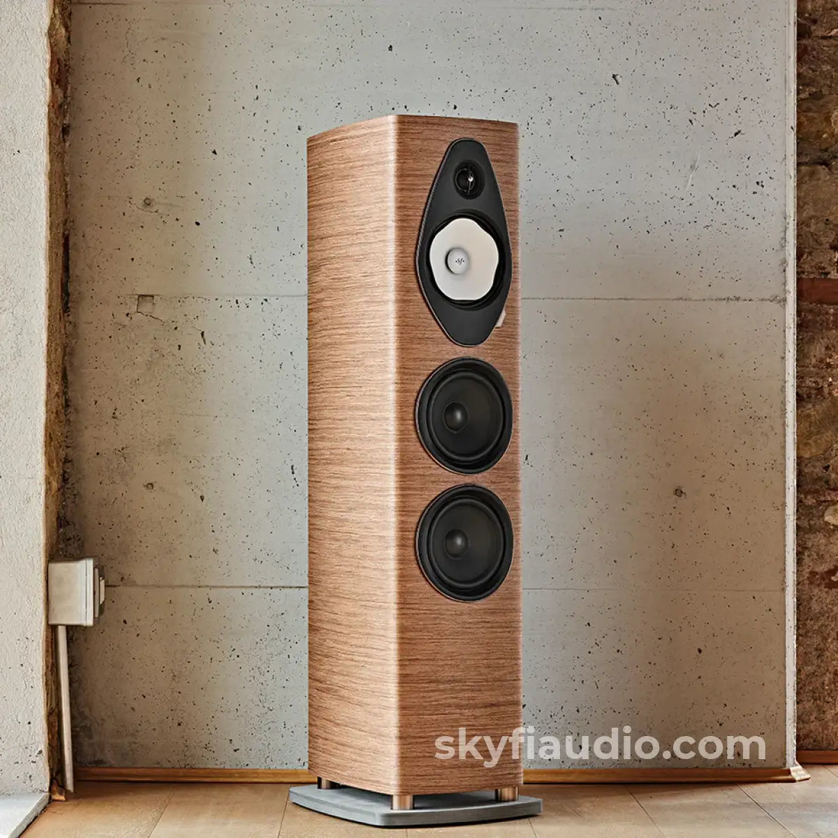 Sonus Faber Sonetto V G2 Floorstanding Speaker Speakers