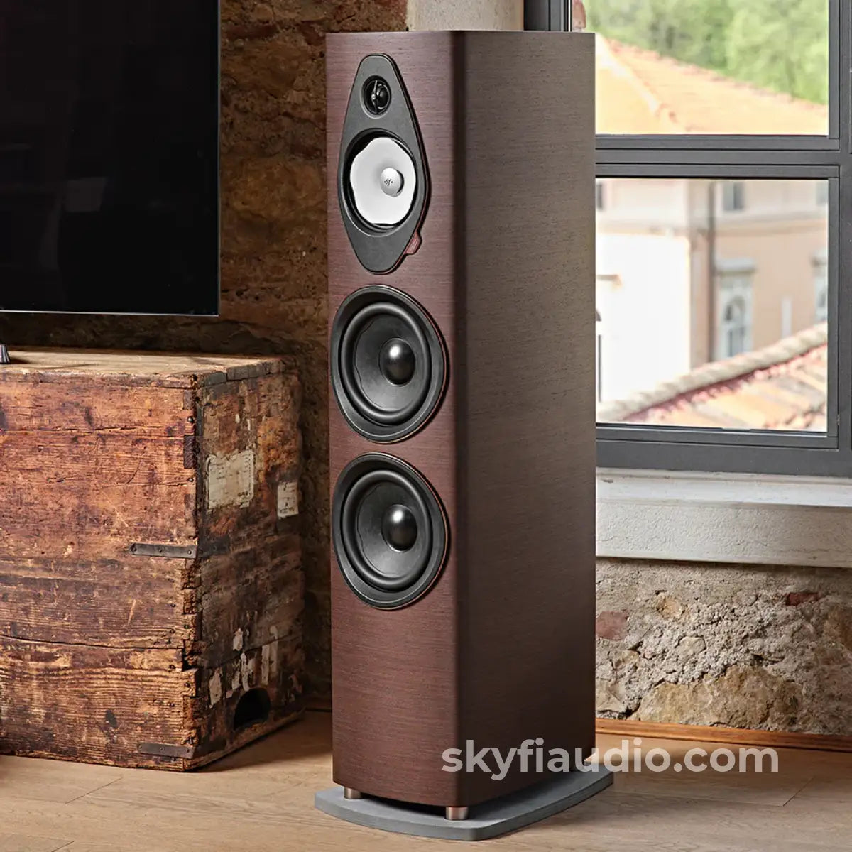 Sonus Faber Sonetto Viii G2 Floorstanding Speaker Speakers