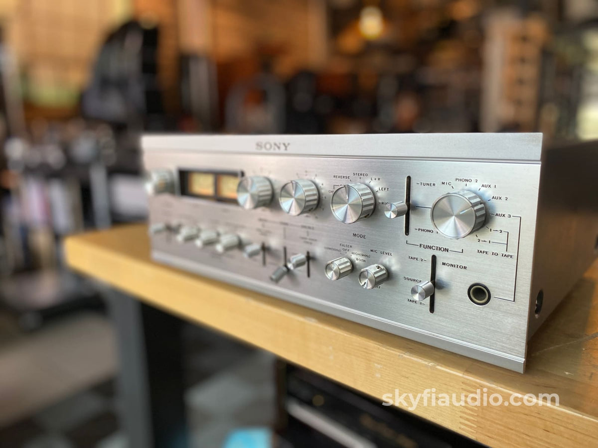 Sony Ta-2000F Vintage Preamplifier With Phono And Meters