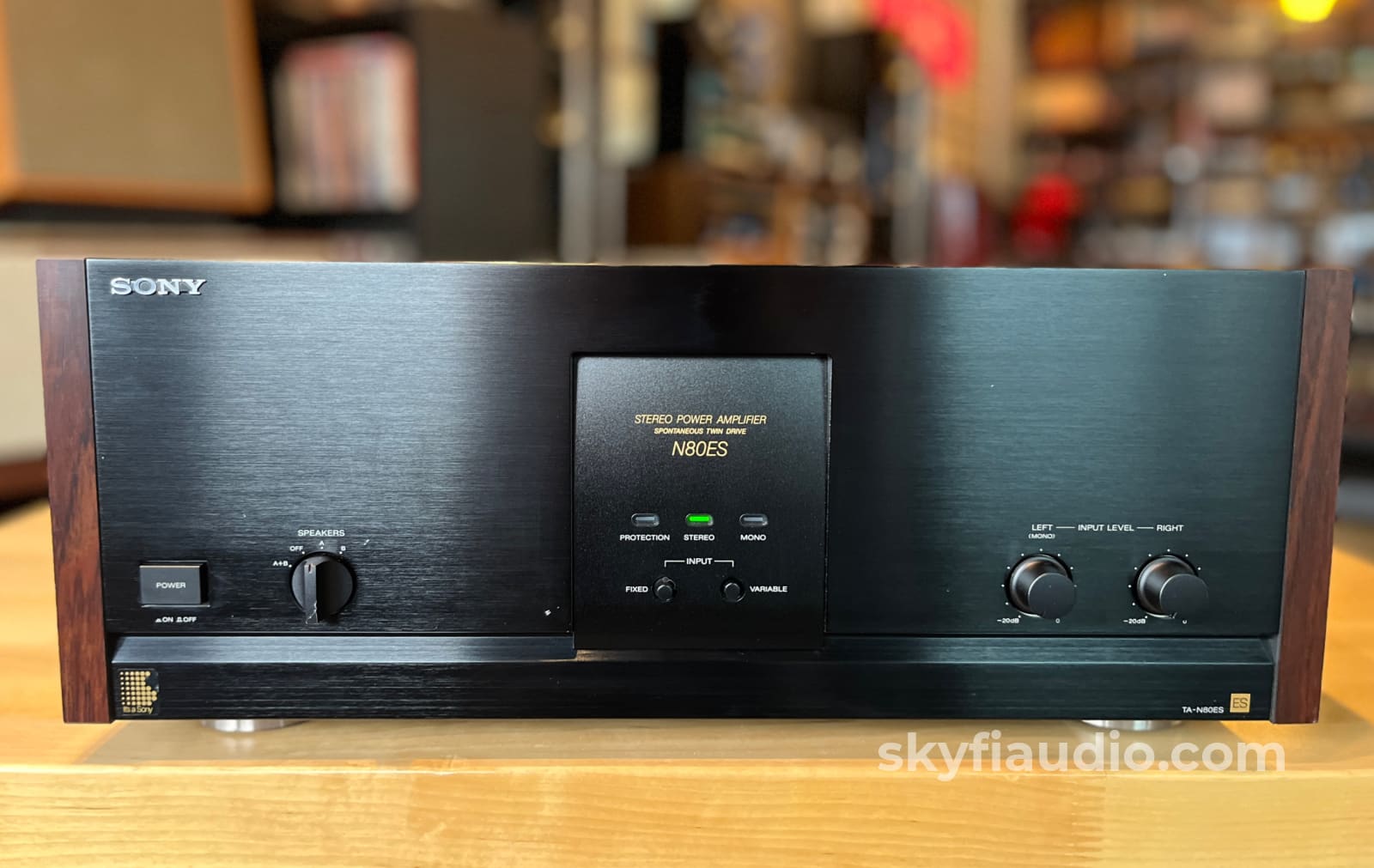 Sony TA-N80ES Solid State amplifier - 200W - Amplifier