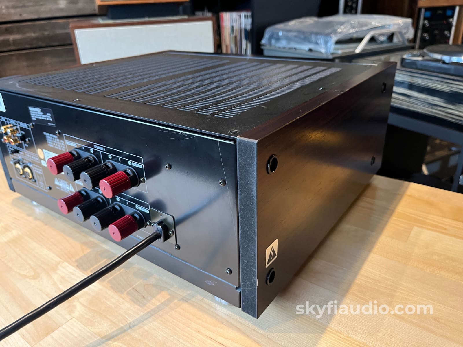 Sony TA-N80ES Solid State amplifier - 200W - Amplifier
