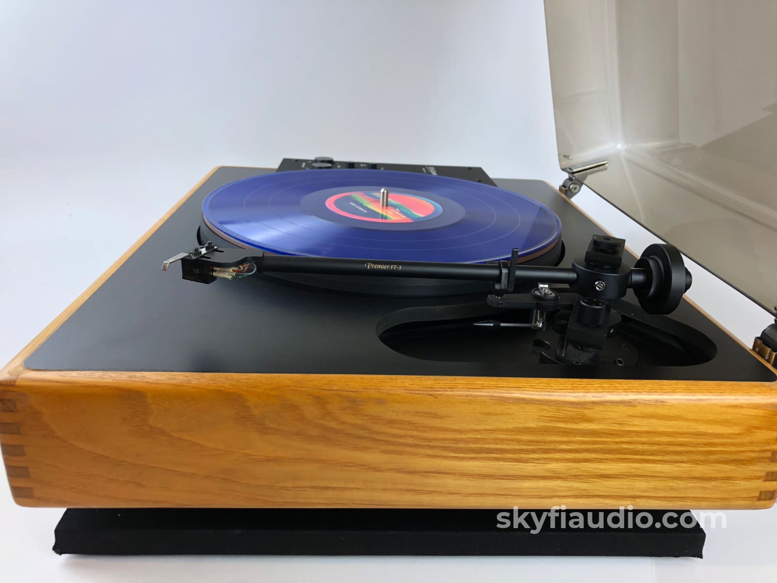 Sota Sapphire Turntable With Sumiko Premier Ft3 Tonearm And New Grado Cartridge