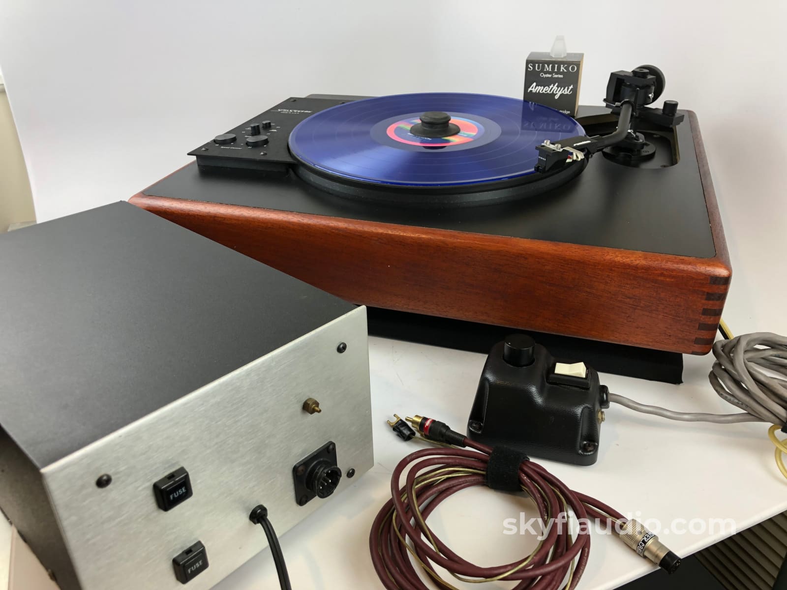 Sota Sapphire Turntable With Vacuum Platter And New Sumiko Amethyst Cartridge