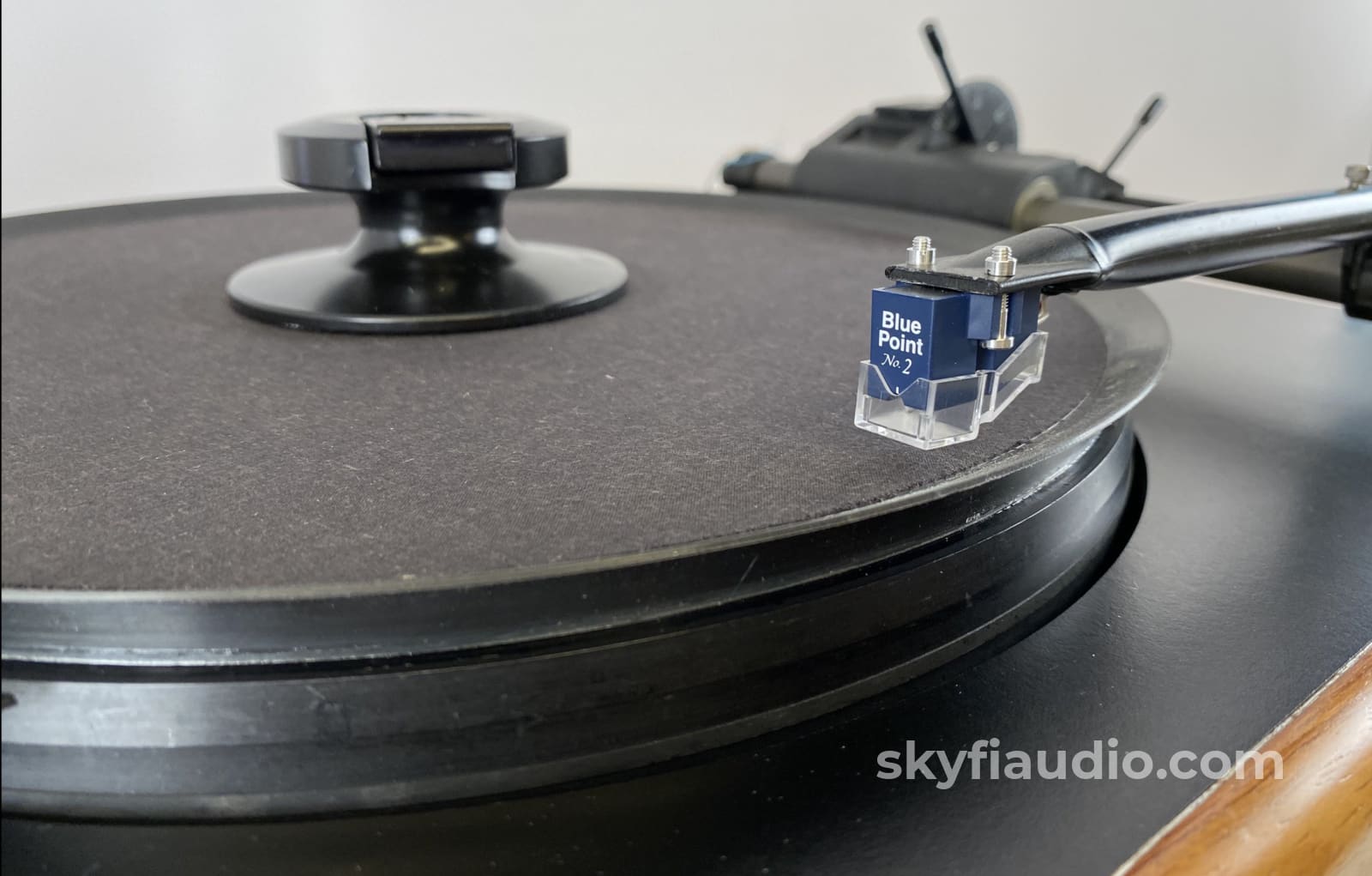 Sota Sapphire Turntable With Vacuum Platter Eminent Technology Tonearm And New Sumiko Cartridge