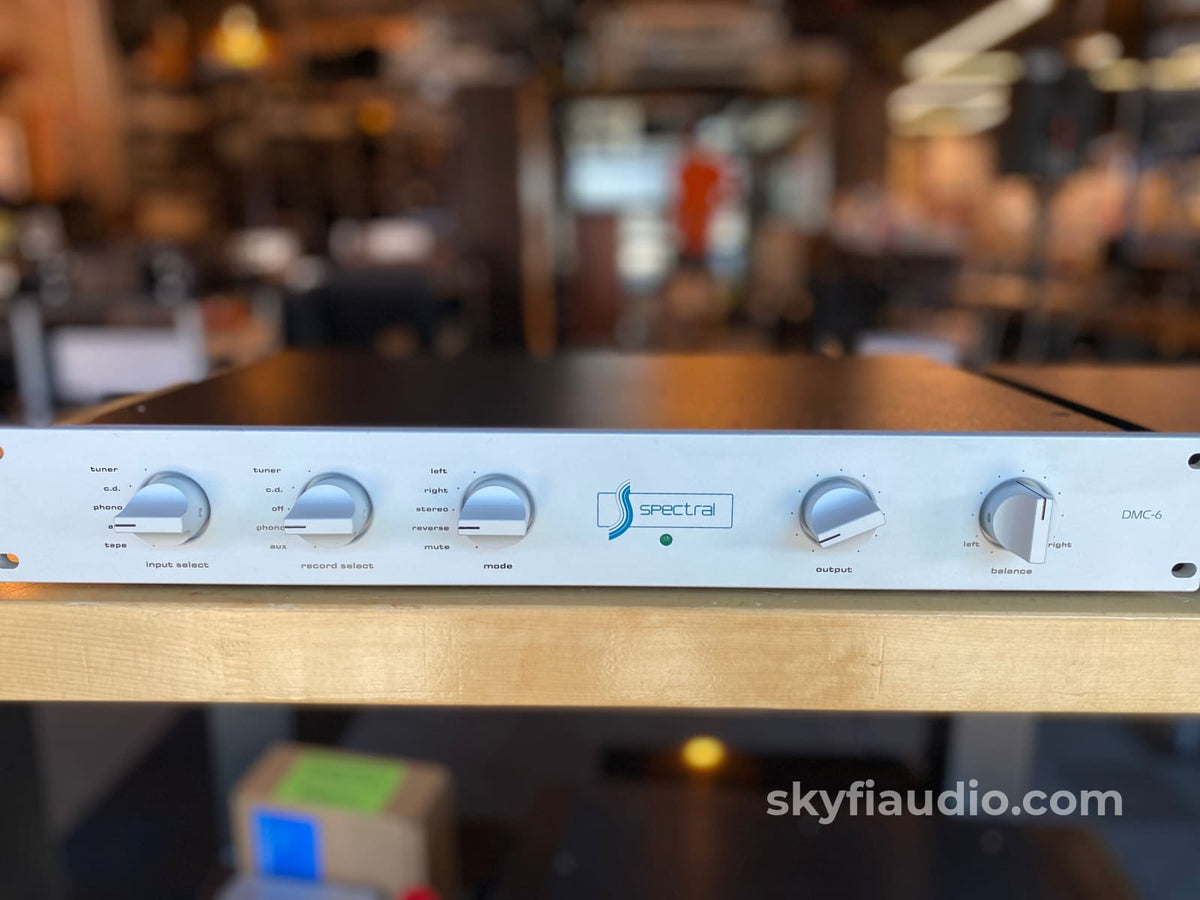 Spectral Dmc-6 Analog Preamp Wphono And Dsm-10 Power Supply - Skyfi Serviced Preamplifier