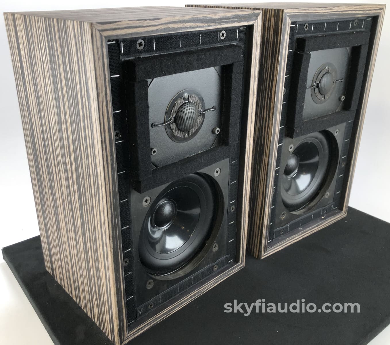 Spendor Ls3/5A Studio Monitor Loudspeaker - In Custom Ebony Cabinets Speakers