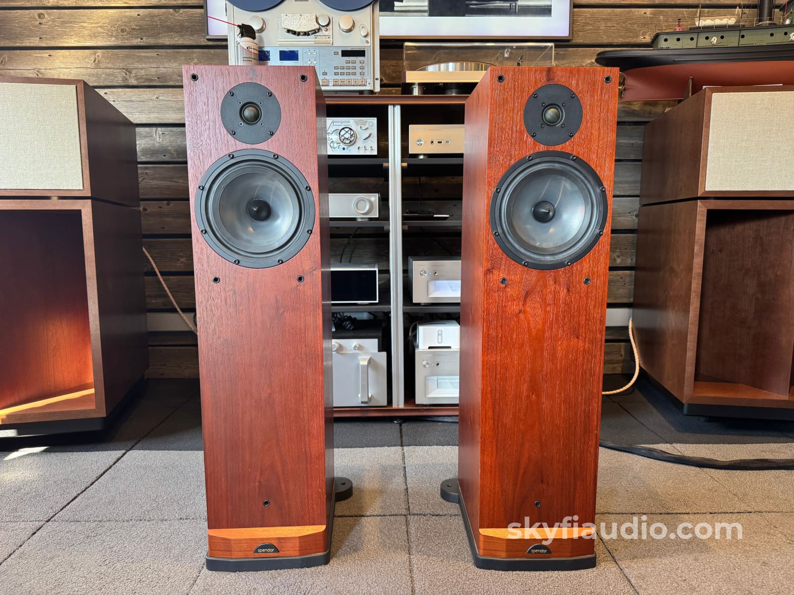 Spendor S8E Floorstanding Speaker Pair - Beautiful Speakers