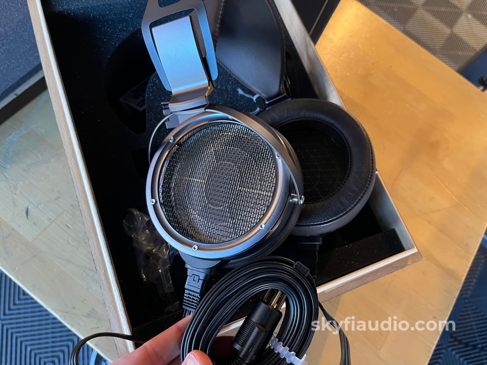 Stax SR-X9000 Electrostatic Headphones Headphones