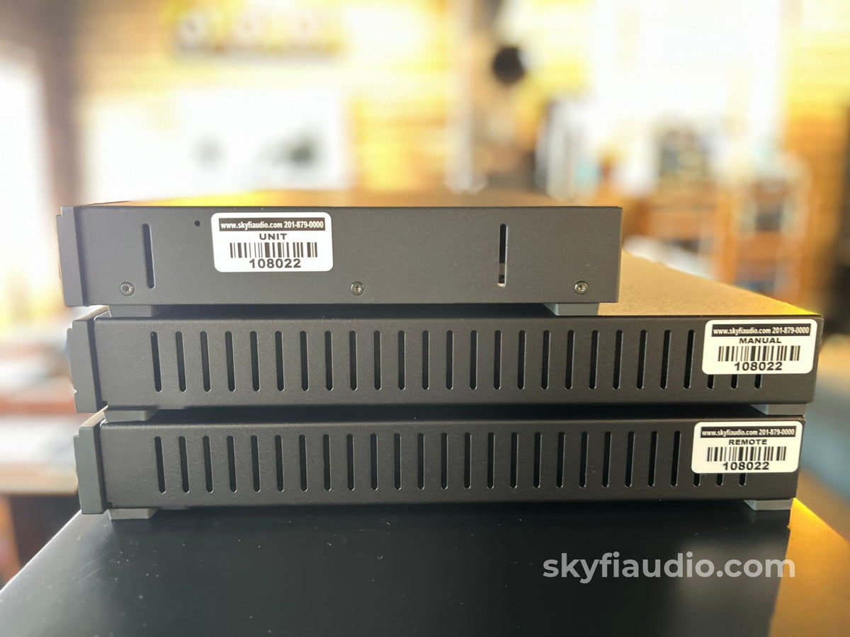 Steinway Lyngdorf S-Series System - Complete - Speakers