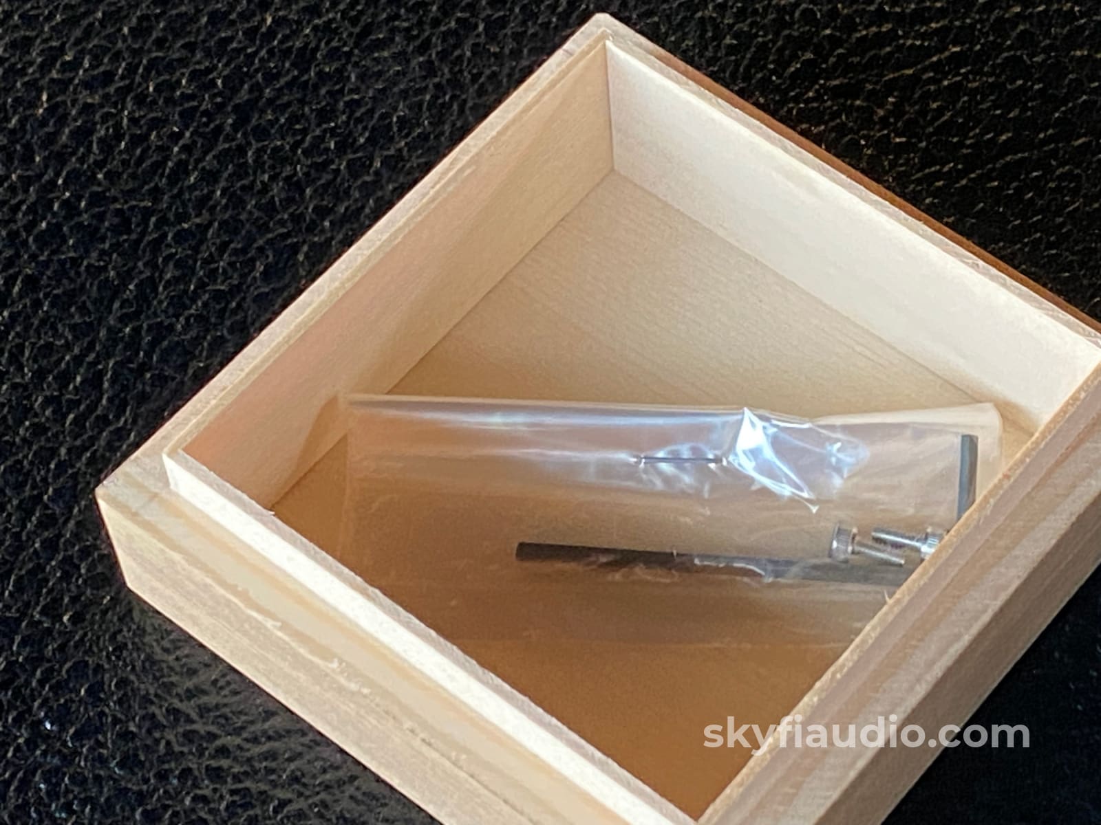 Sumiko Blackbird Mc High Output Phono Cartridge - Lightly Used