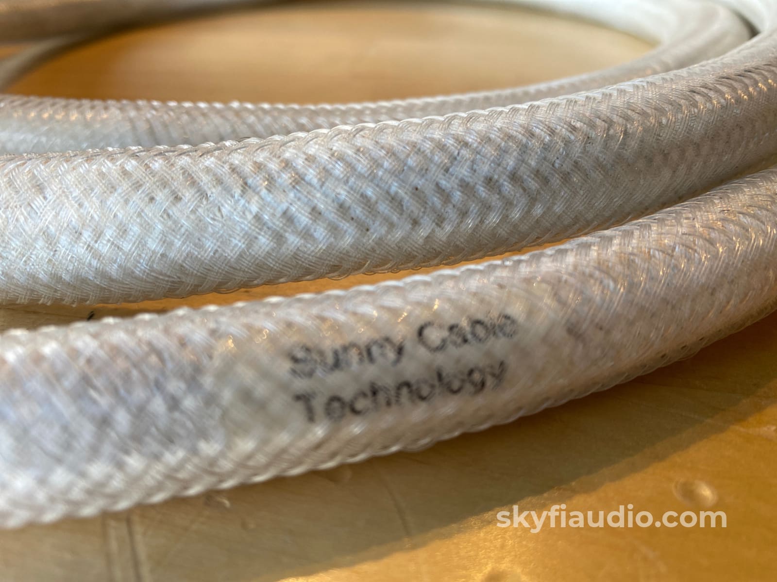 Sunny Cable Technology Signal 600 Rca Interconnects (Pair) - 6Ft Cables