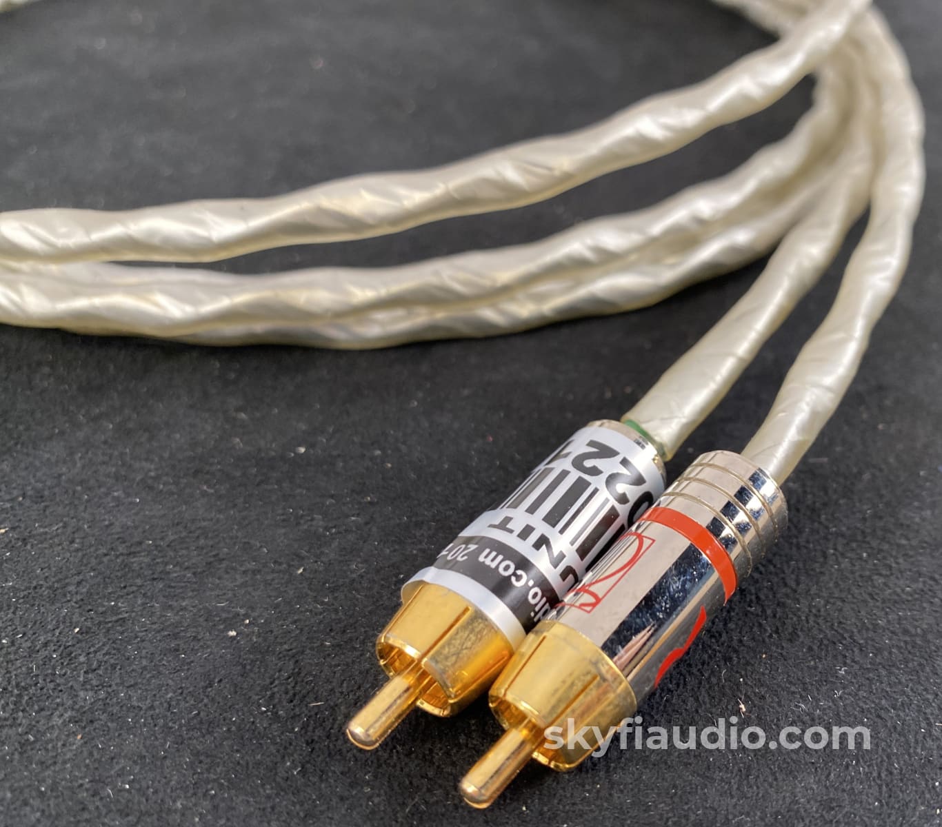 Synergistic Research Alpha Cable X2 - RCA Audio Cable - 2M