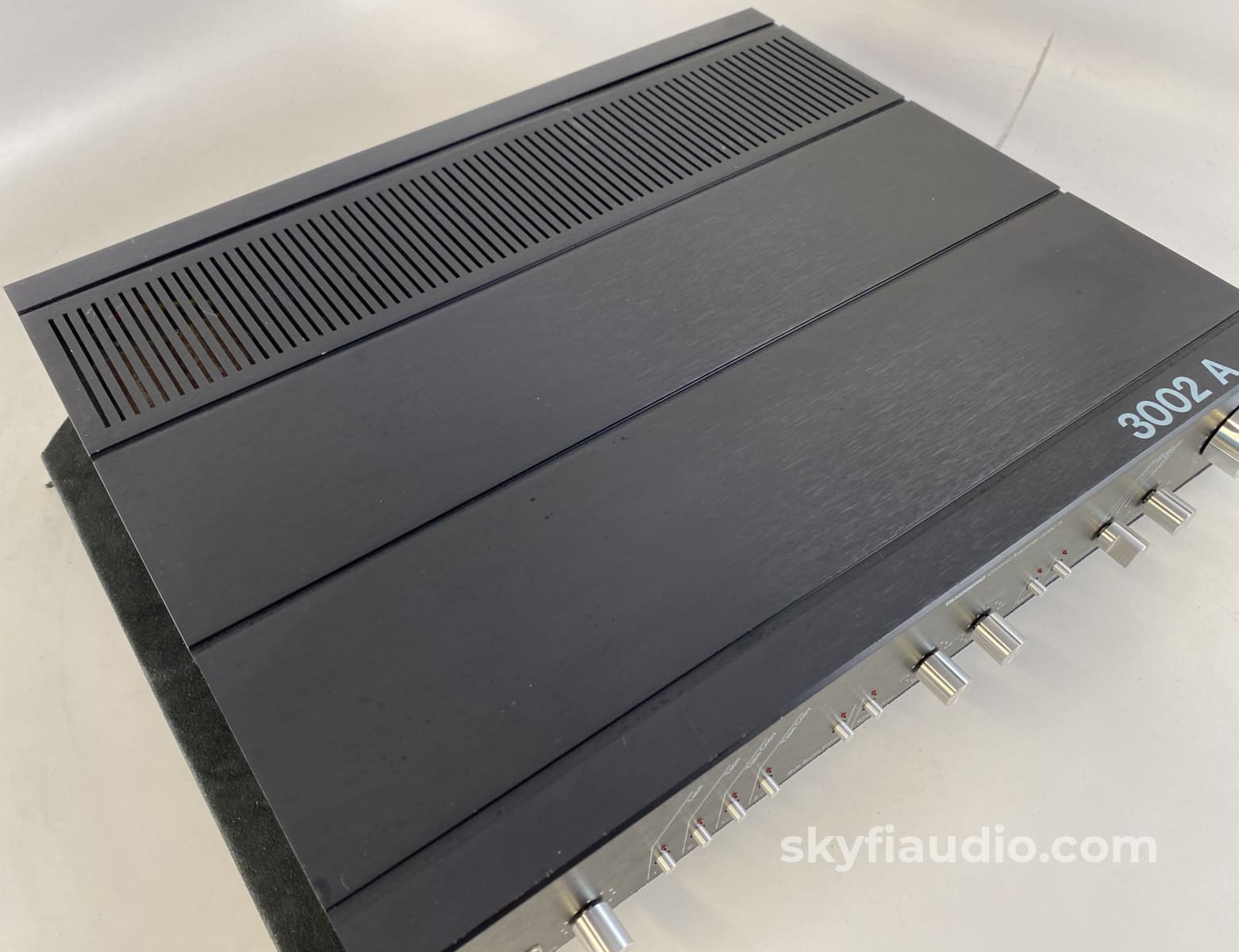 Tandberg 3002A Analog Preamplifier W/Phono Section