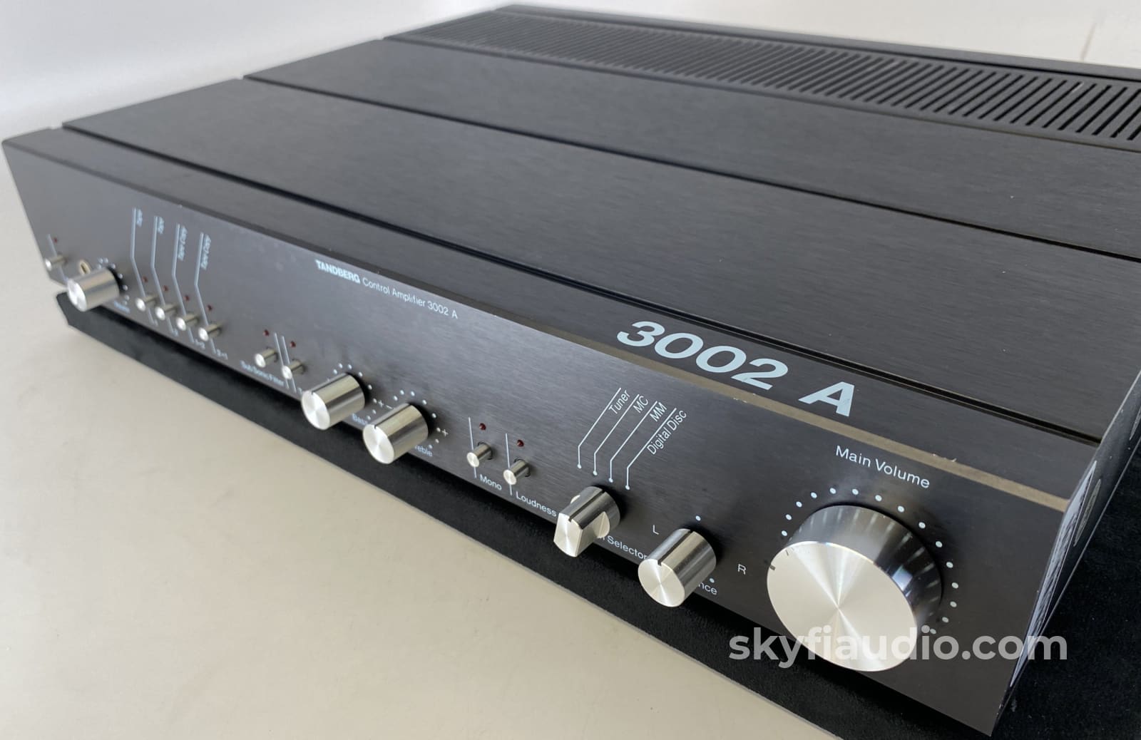 Tandberg 3002A Analog Preamplifier W/Phono Section