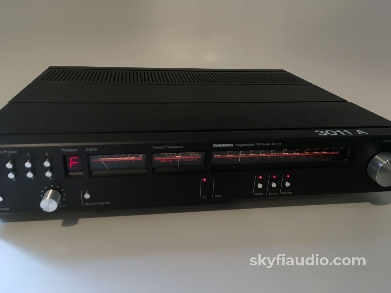 Tandberg 3011 A Tuner