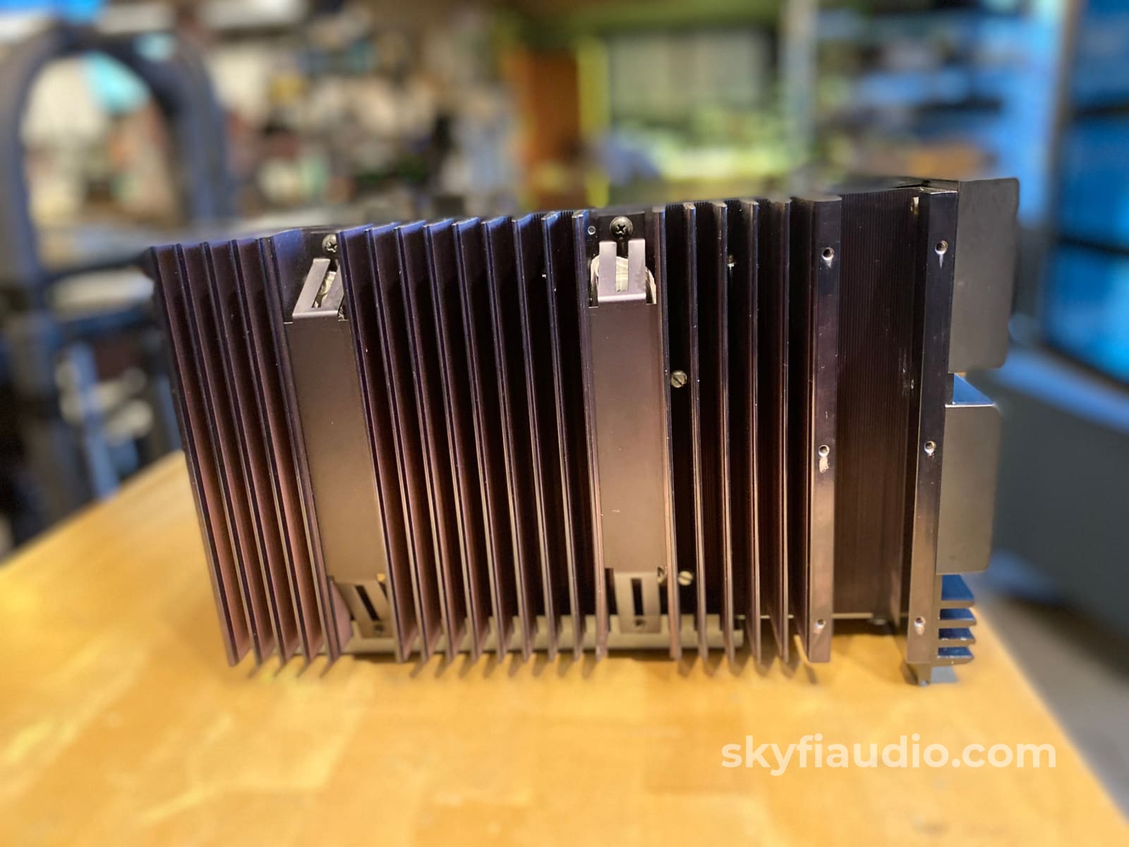 Tandberb 3016 Amplifier - Flagship Amp With 220W Uber Rare