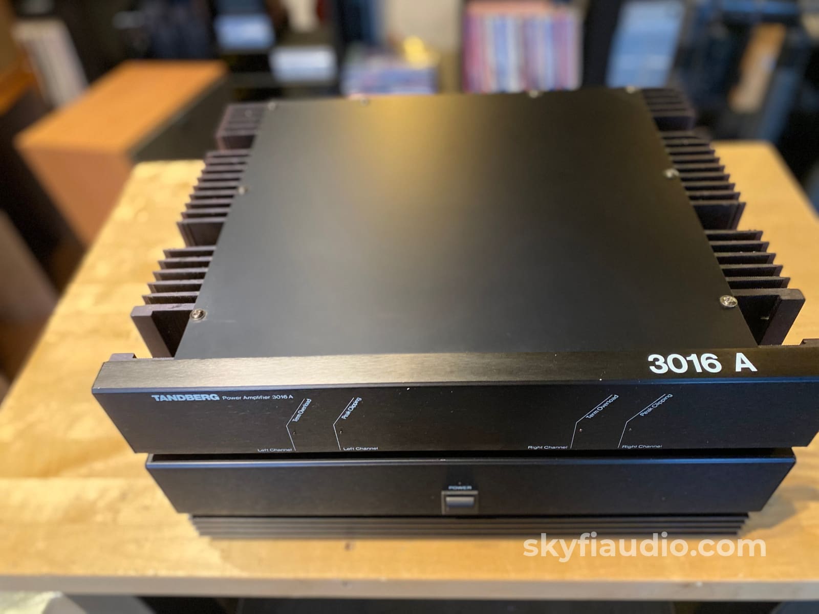 Tandberb 3016 Amplifier - Flagship Amp With 220W Uber Rare