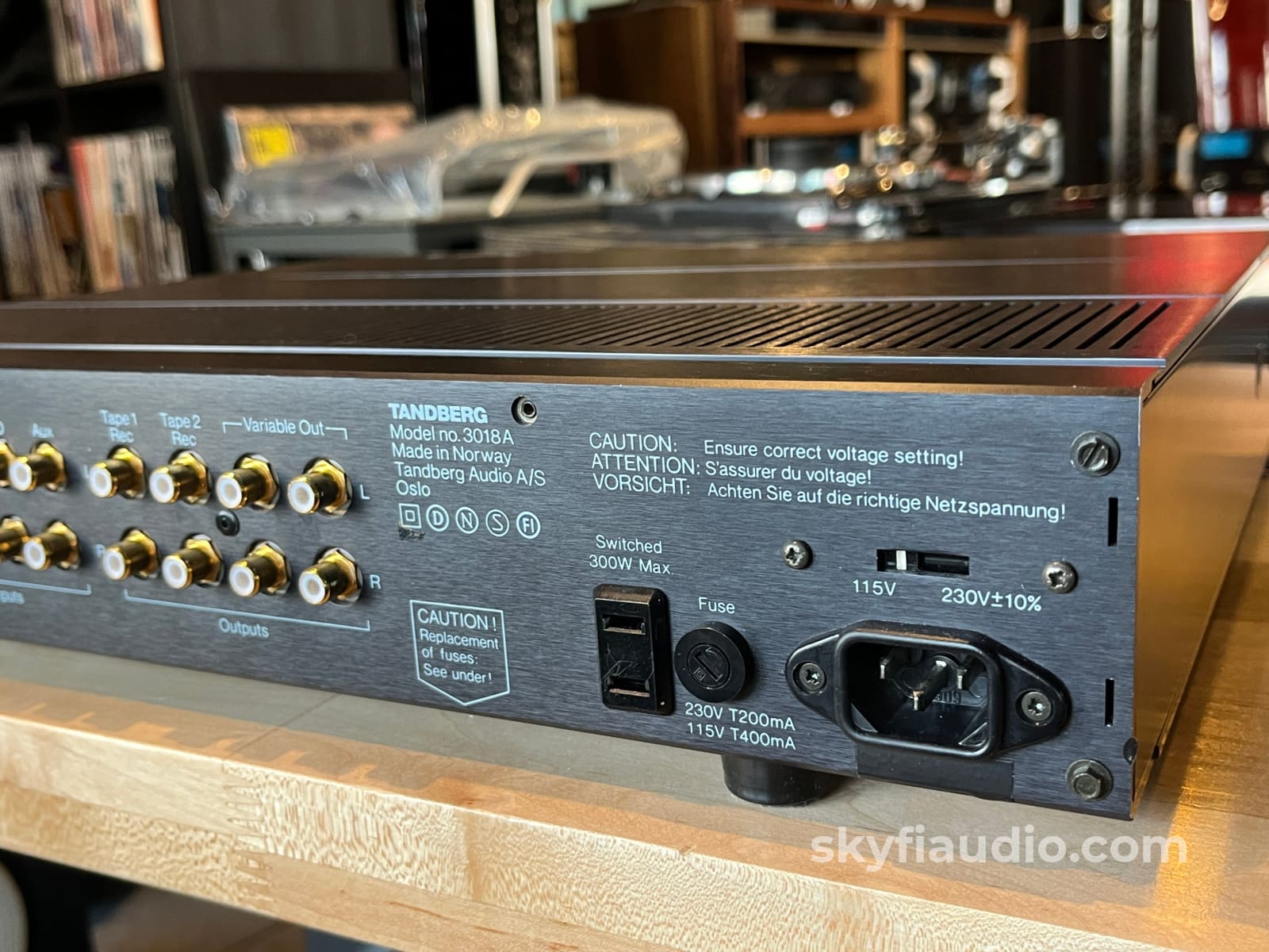 Tandberg 3018A Vintage Preamplifier - Flagship Model - Preamplifier