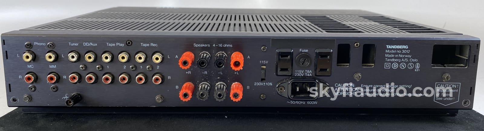 Tandberg Tia 3012 Integrated Amplifier With Phono Input