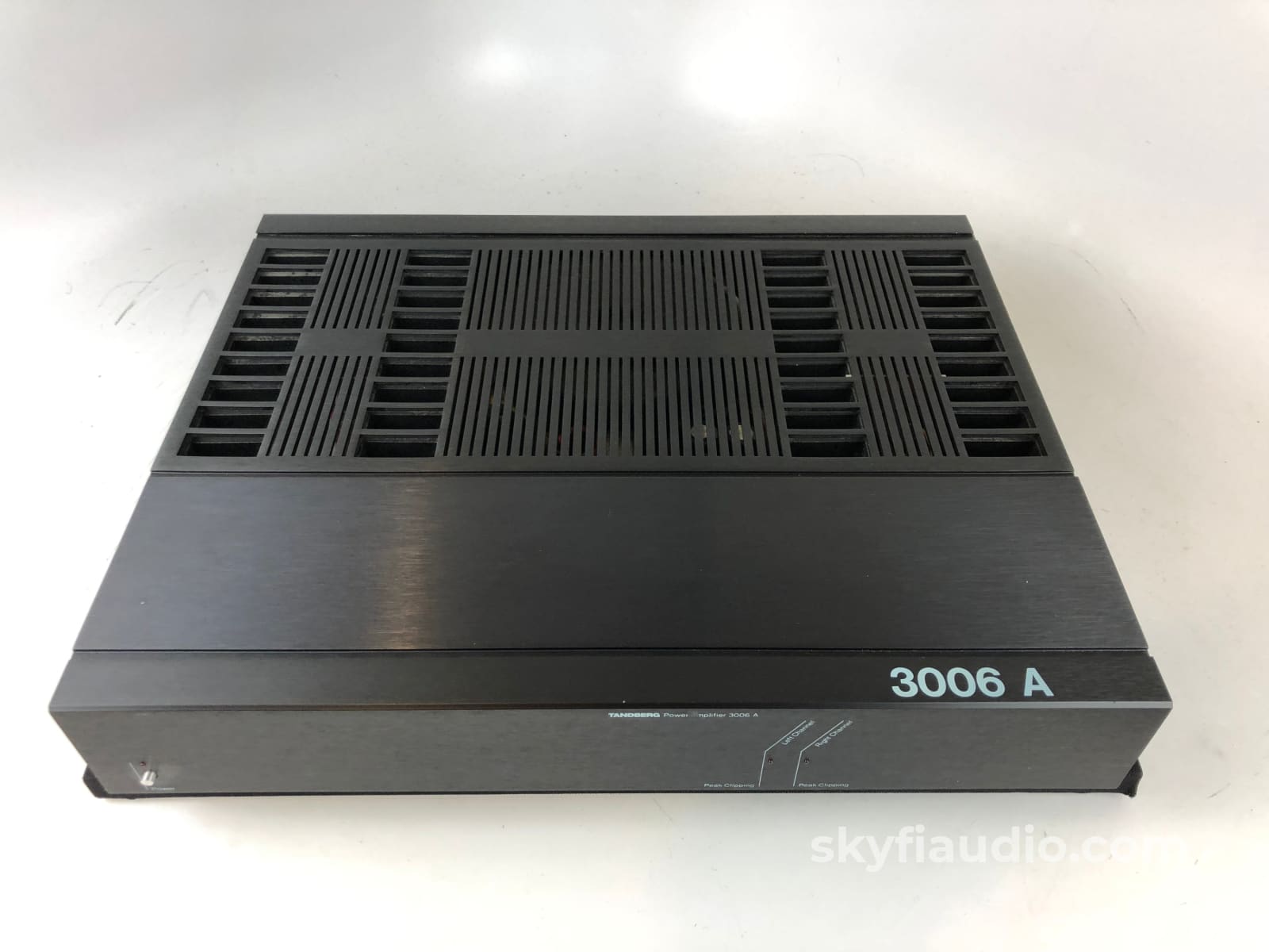 Tandberg Tpa-3006A Solid State Amplifier 2X150W Class-A Made In Norway 120/220V (B)