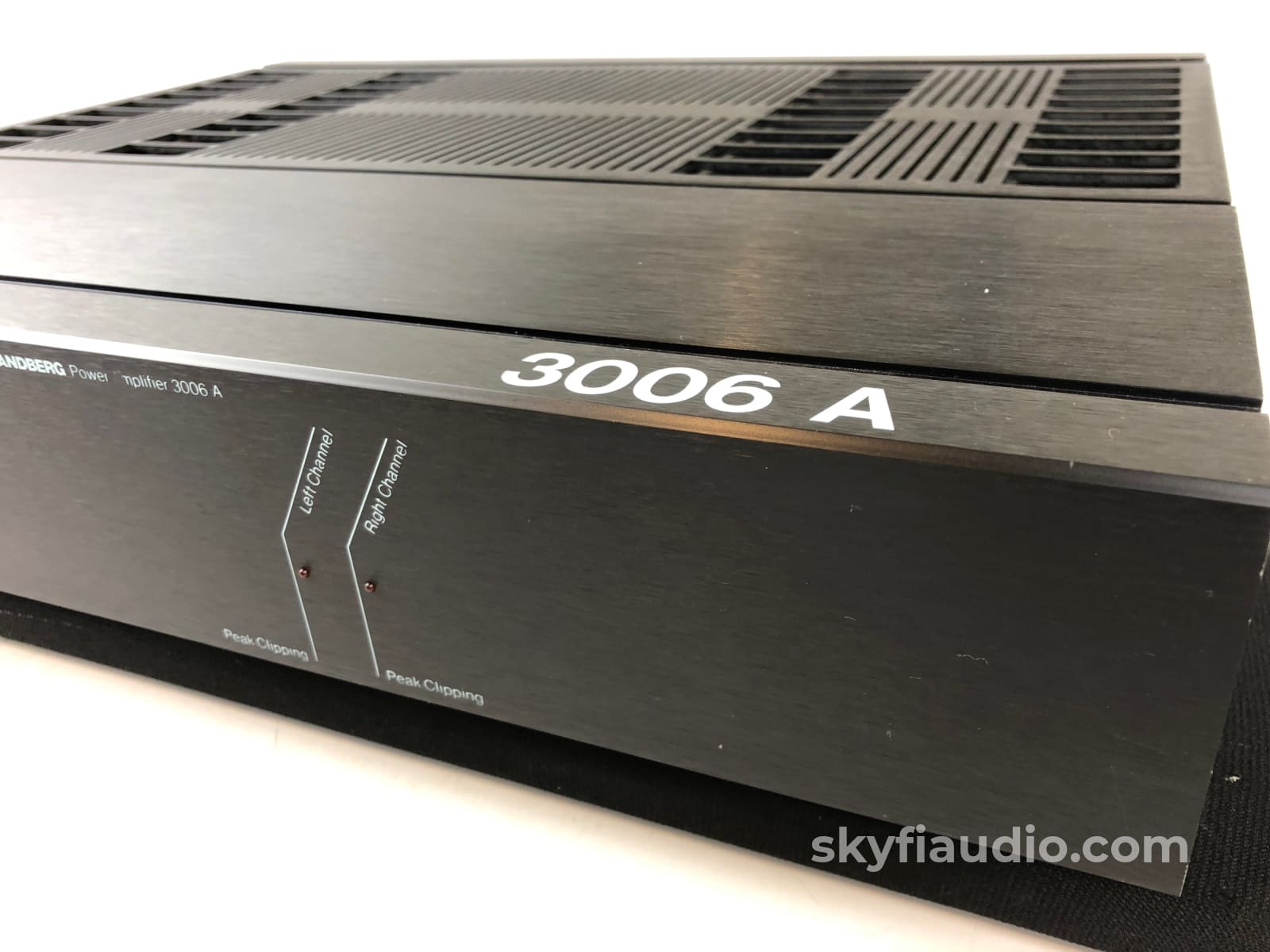 Tandberg Tpa-3006A Solid State Amplifier 2X150W Class-A Made In Norway 120/220V (B)